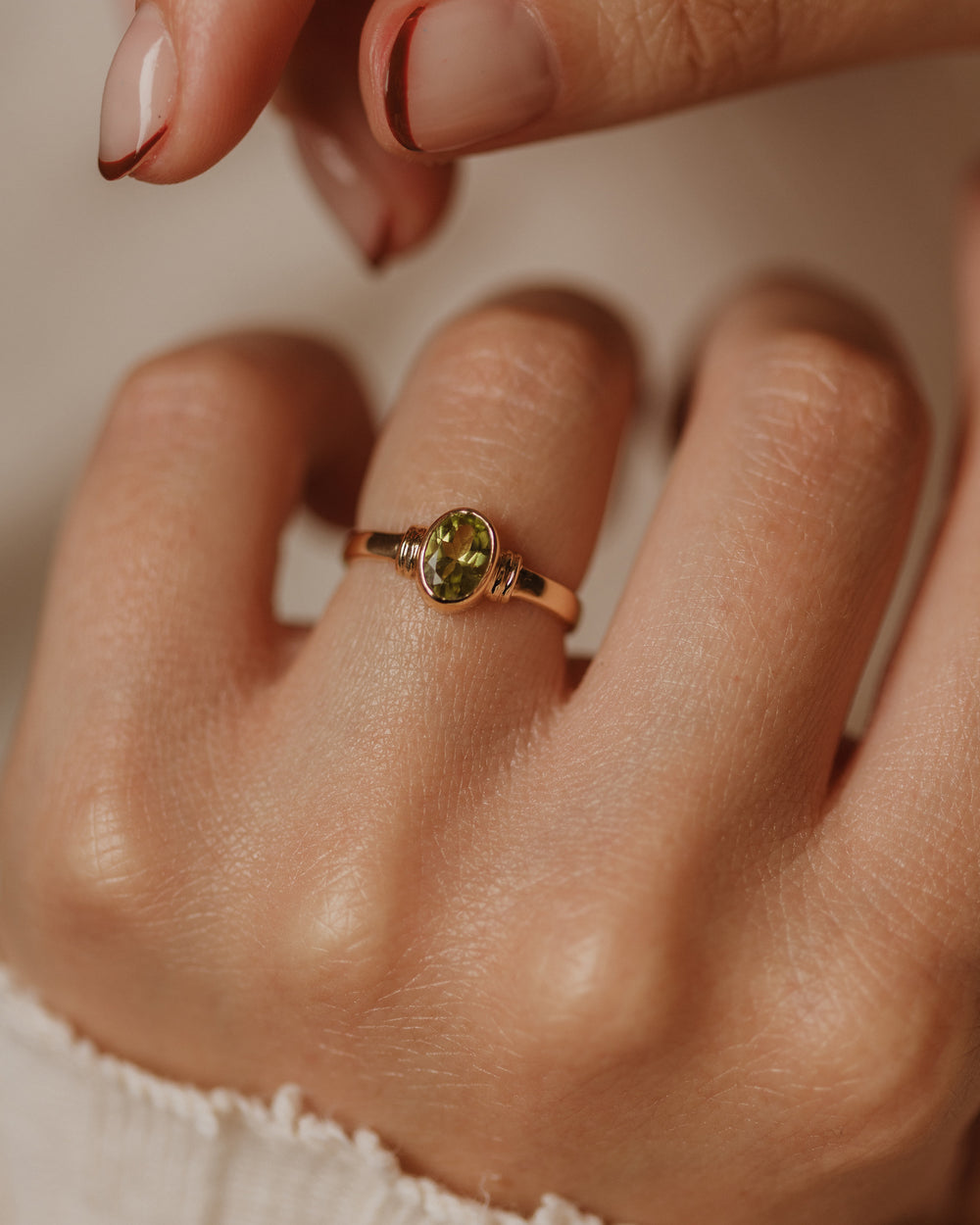 Darcy 1990 Vintage 9ct Gold Peridot Solitaire Ring