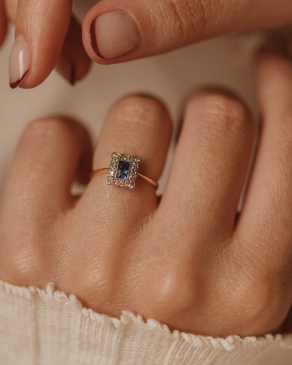Primrose Antique 18ct Gold Sapphire & Diamond Square Cluster Ring