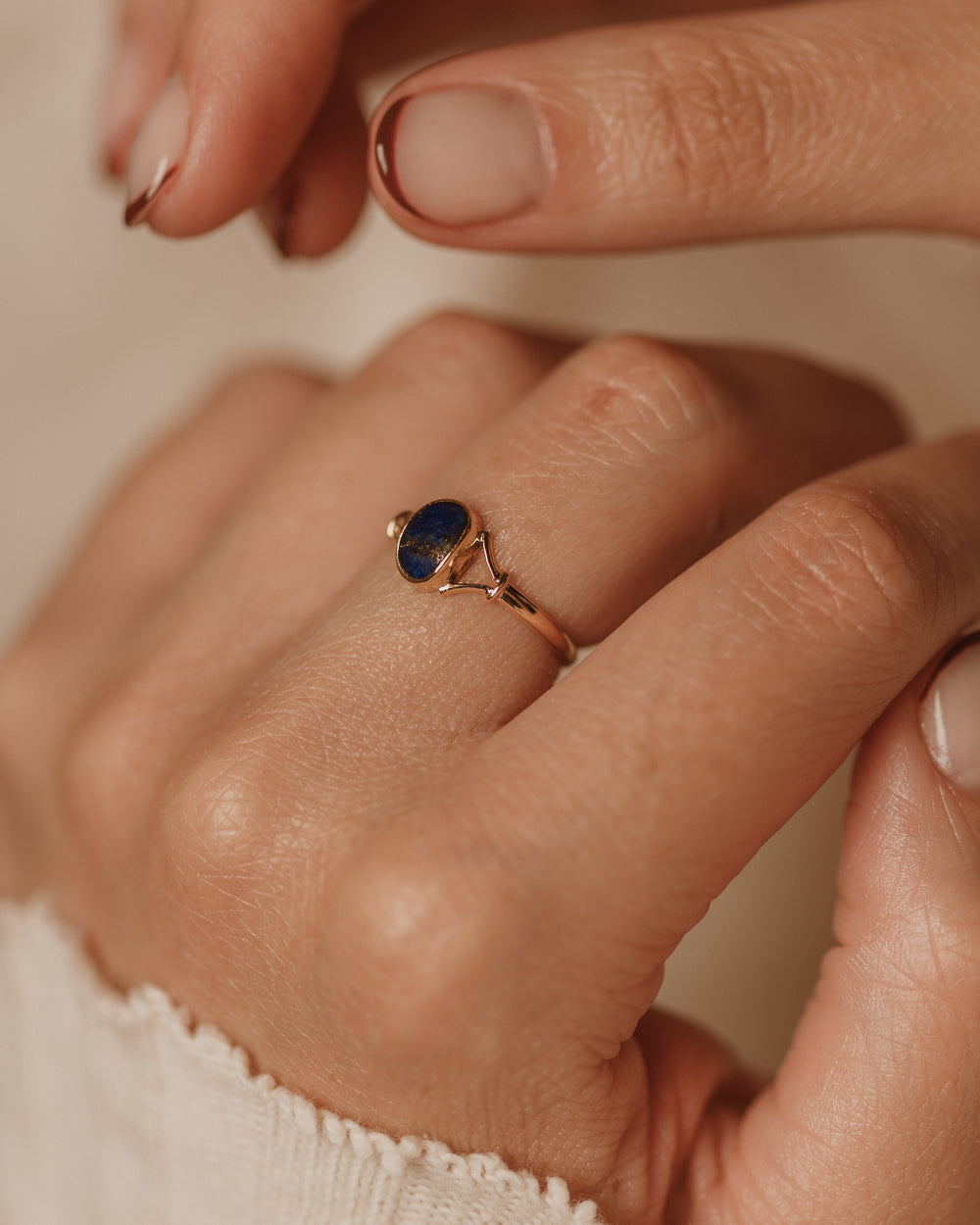 Honey 1978 Vintage 9ct Gold Lapis Lazuli Solitaire Ring