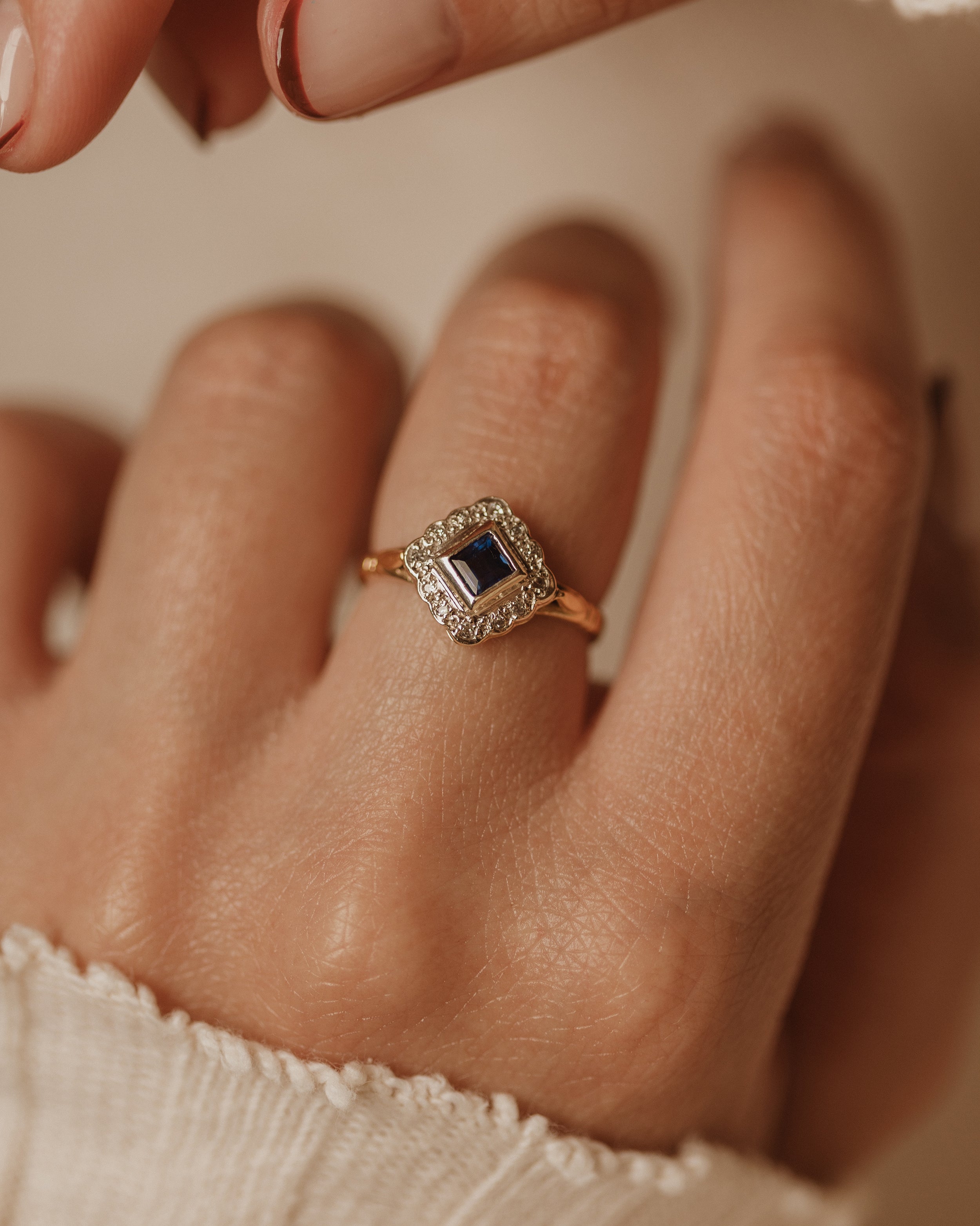 Violet Vintage 9ct Gold Sapphire & Diamond Cluster Ring