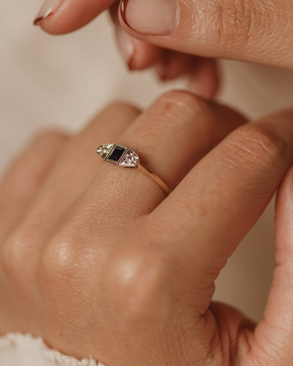 Willow Antique Art Deco 18ct Gold Sapphire & Diamond Trilogy Ring