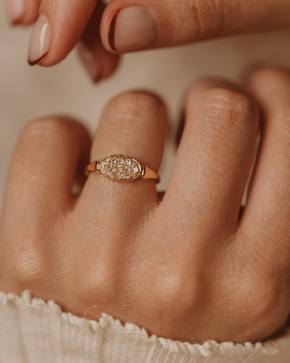 Junia 1978 Vintage 18ct Gold Diamond East To West Cluster Ring