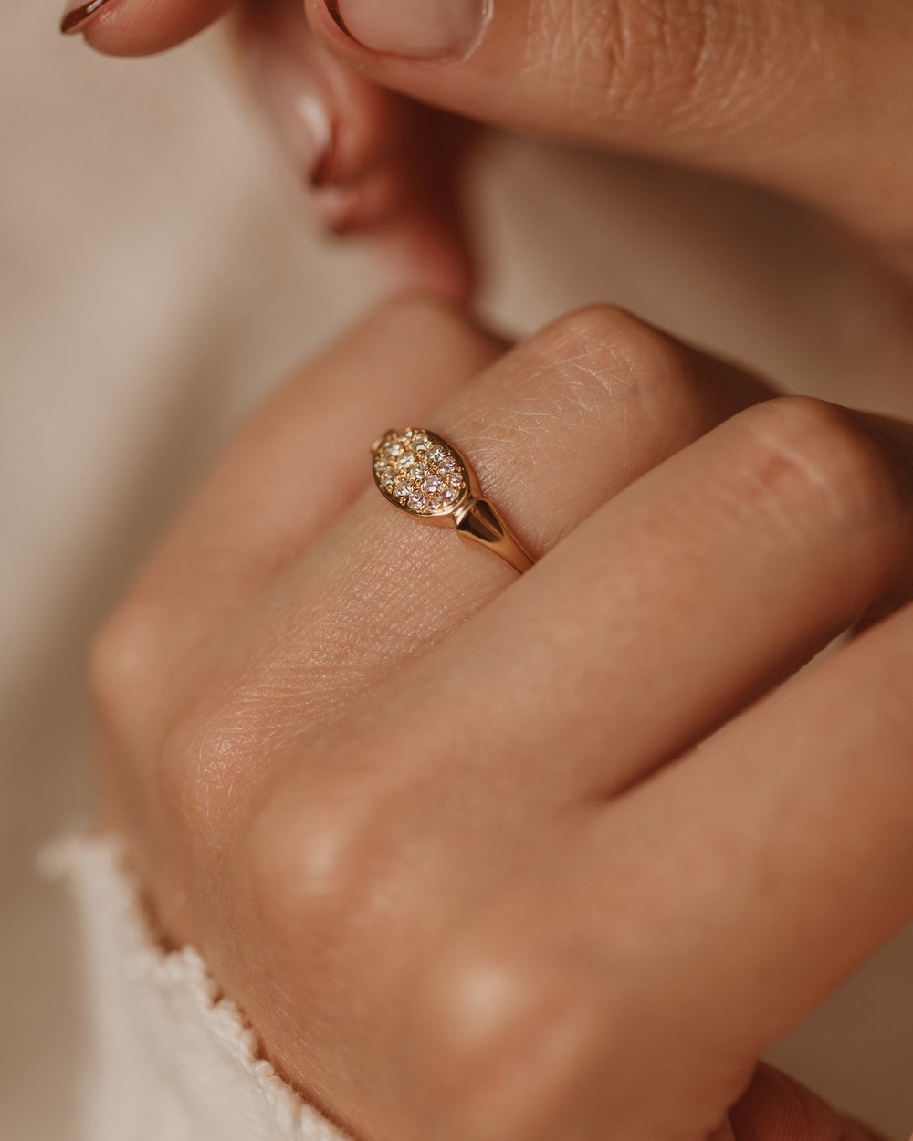 Junia 1978 Vintage 18ct Gold Diamond East To West Cluster Ring