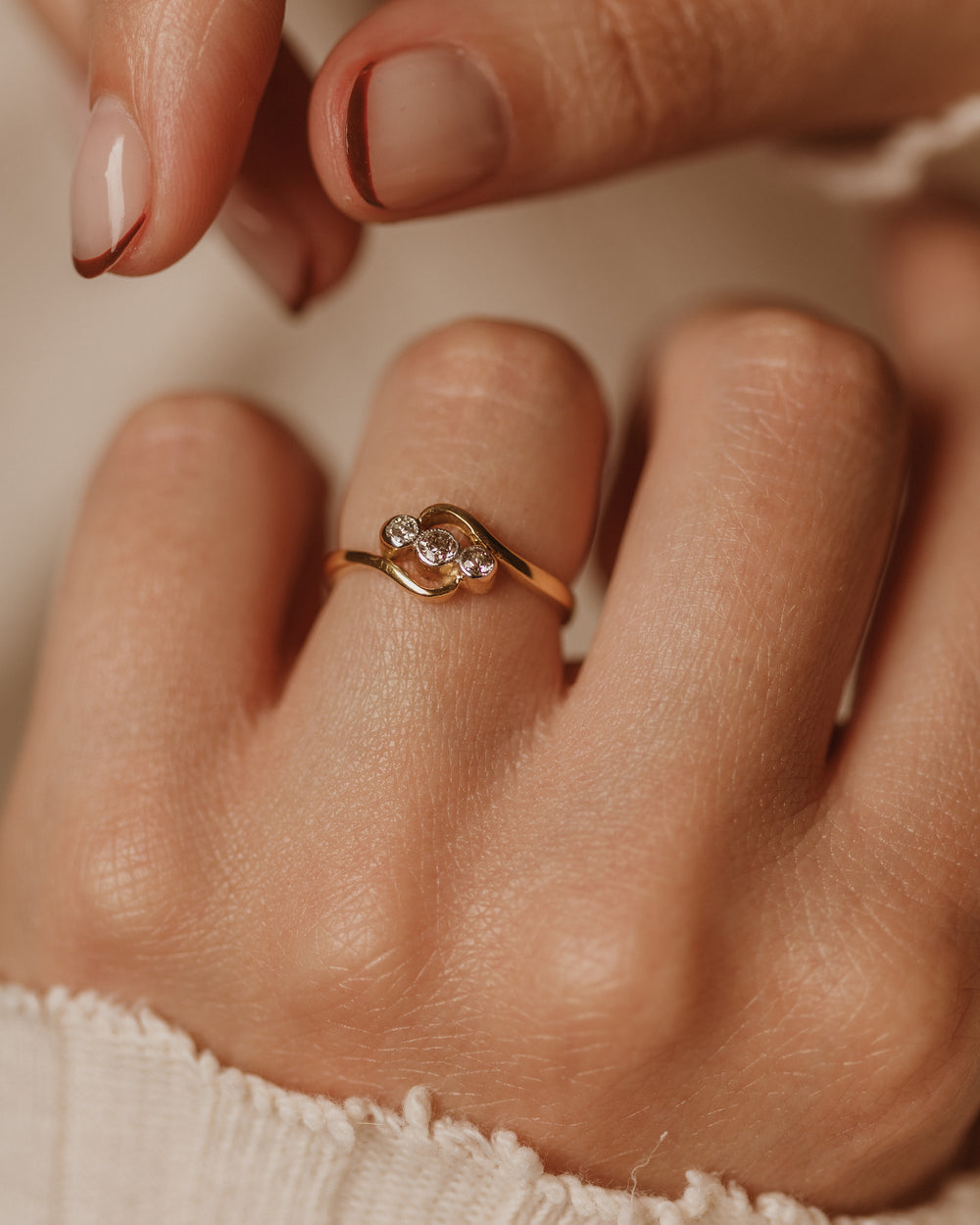 Peony 1979 Vintage 18ct Gold Diamond Crossover Trilogy Ring