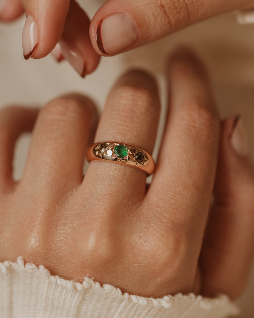 Joni Antique 9ct Gold Star Set Emerald & Diamond Trilogy Ring