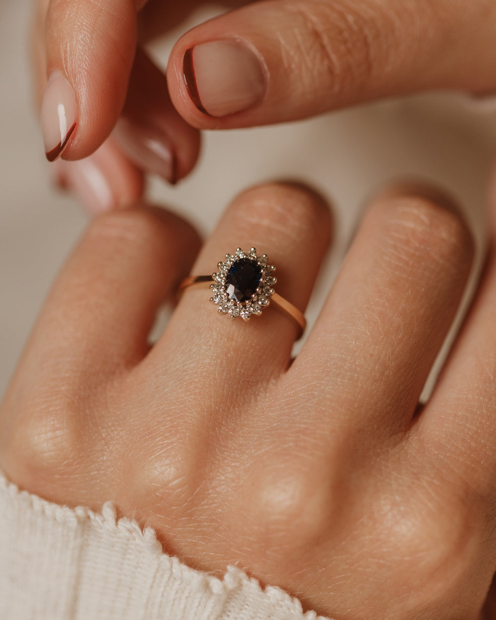 Clover 1990 Vintage 9ct Gold Sapphire & Diamond Cluster Ring