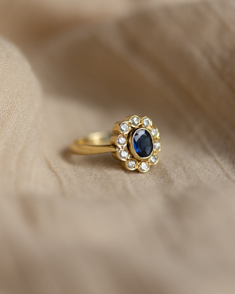 Carlotta Vintage 18ct Gold Sapphire & Diamond Cluster Ring