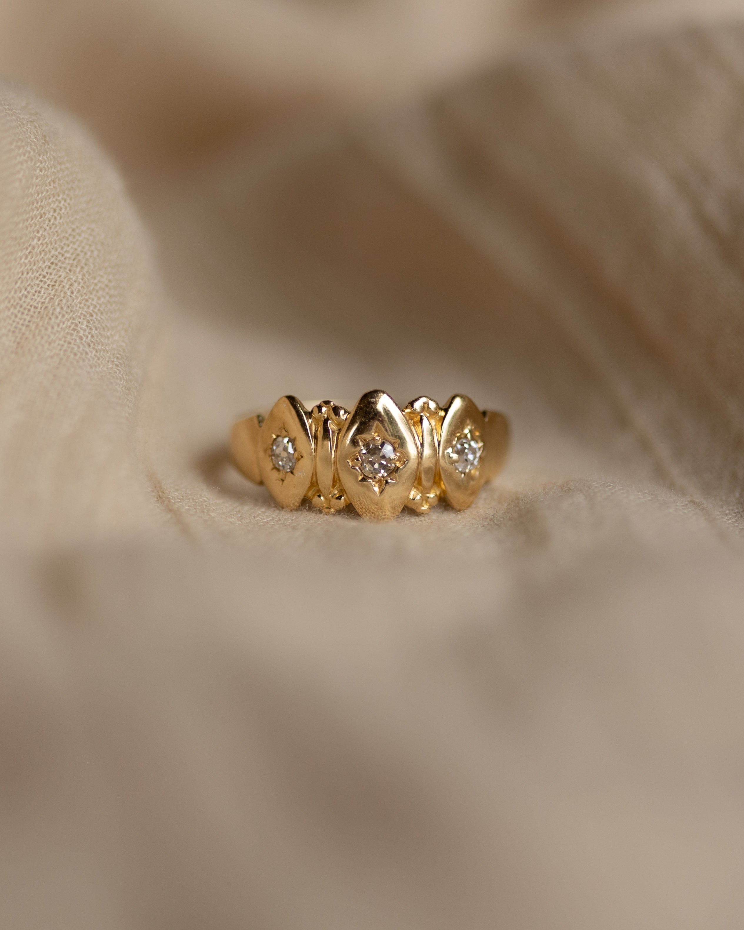 Greta Antique 18ct Gold Star Set Diamond Trilogy Ring