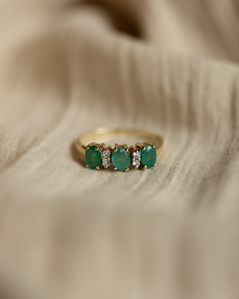 Loretta Vintage 9ct Gold Emerald & Diamond Seven Stone Ring