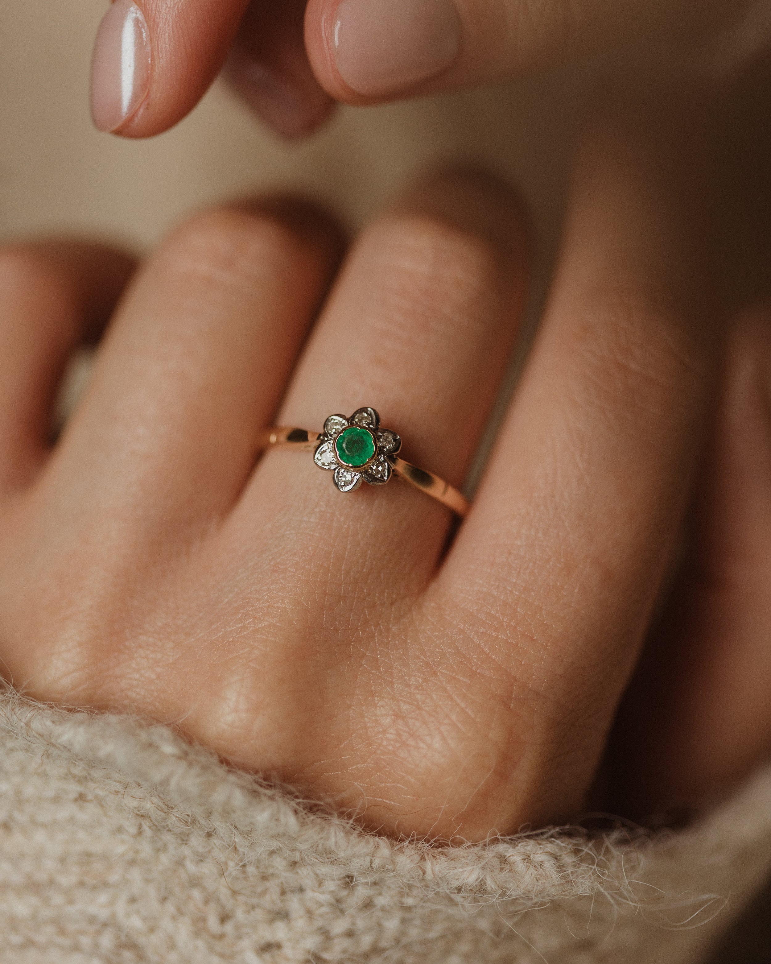 Image of Corrine Vintage 18ct Gold Emerald & Diamond Daisy Cluster Ring