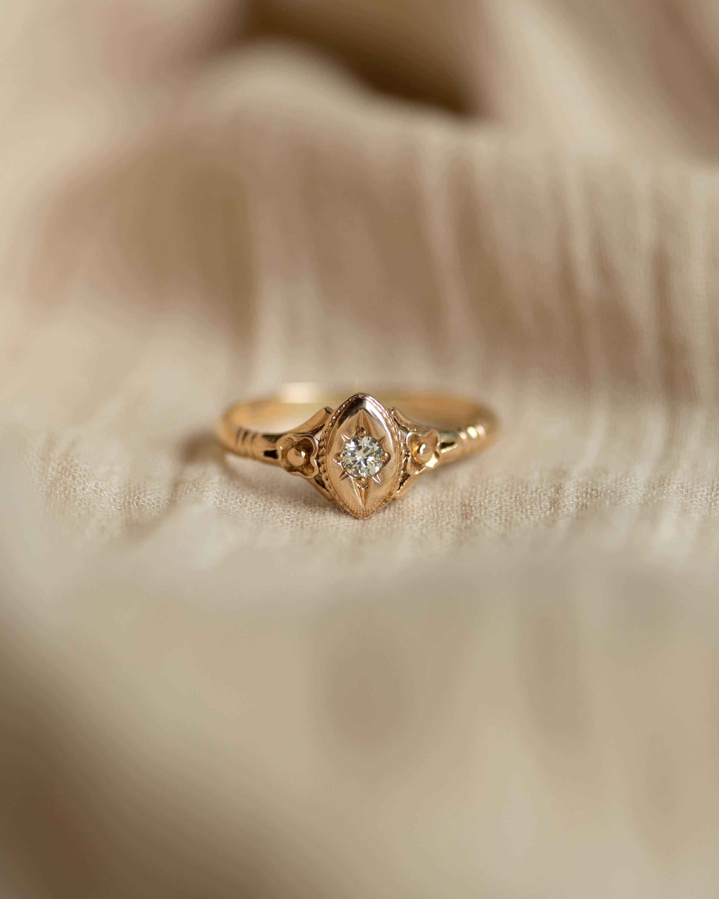Image of Serena 1984 Vintage 9ct Gold Single Stone Diamond Ring