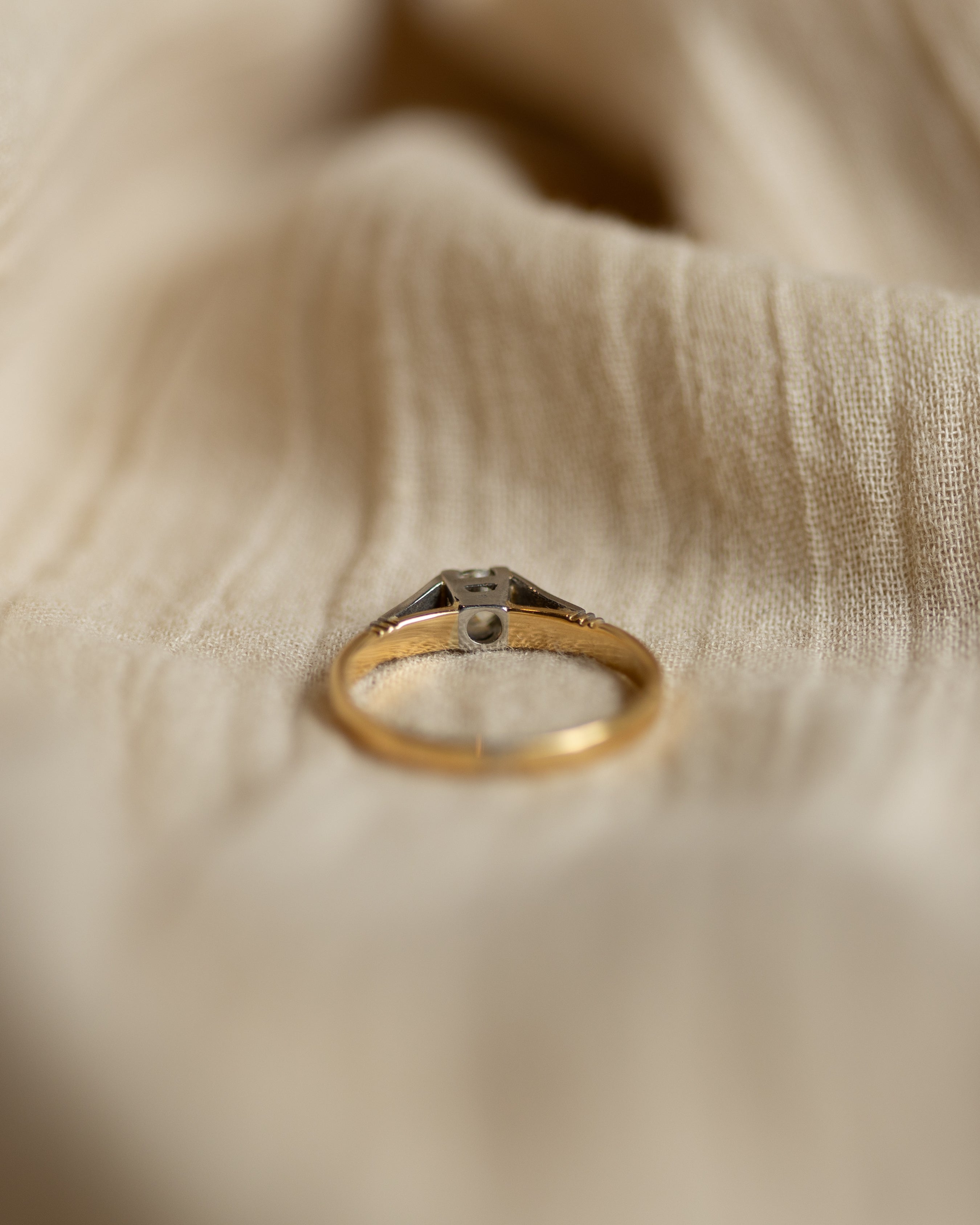 Florence Antique Art Deco 18ct Gold Single Stone Diamond Ring