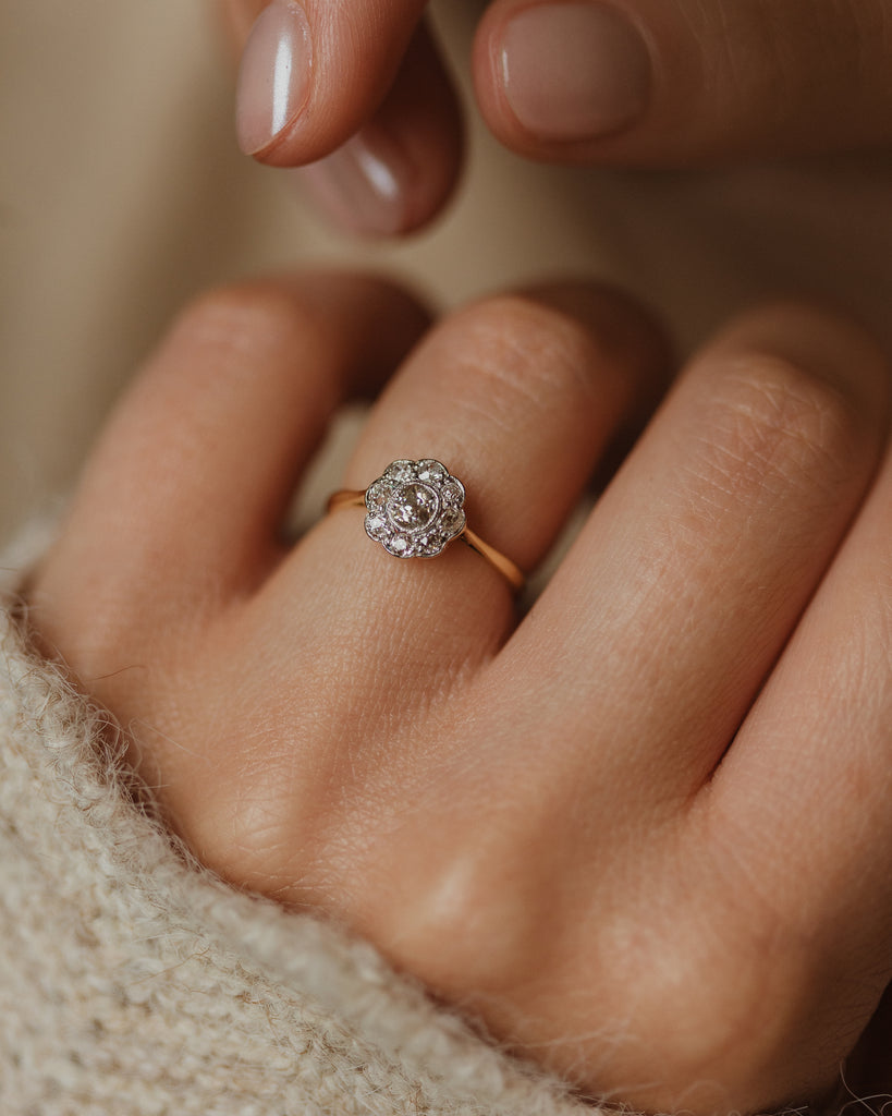 Vivienne Antique 18ct Gold Diamond Daisy Cluster Ring