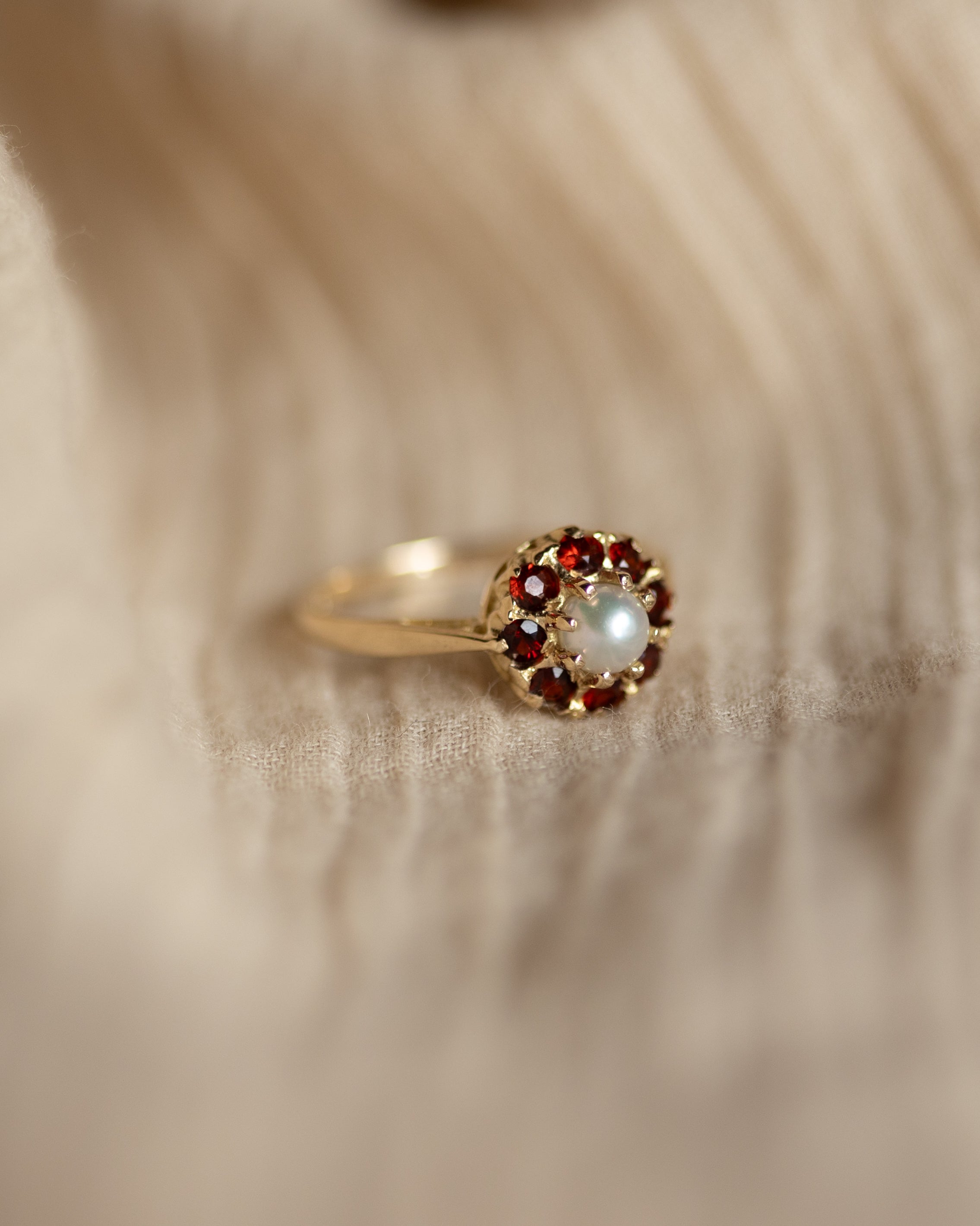 Lauretta 1980 Vintage 9ct Gold Pearl & Garnet Cluster Ring