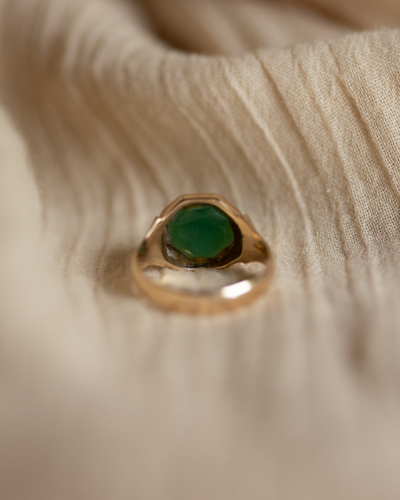 Olga 1931 Vintage 9ct Gold Chrysoprase Signet Ring