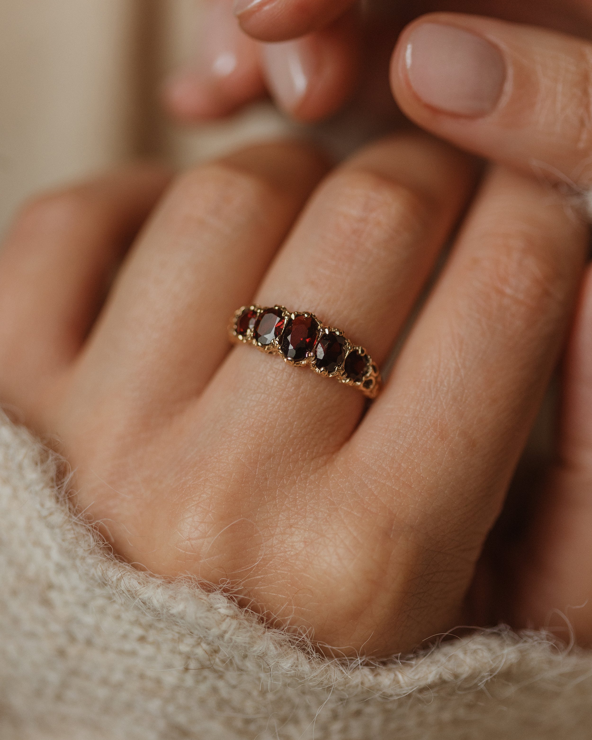 Louella 1976 Vintage 9ct Gold Garnet Five Stone Ring