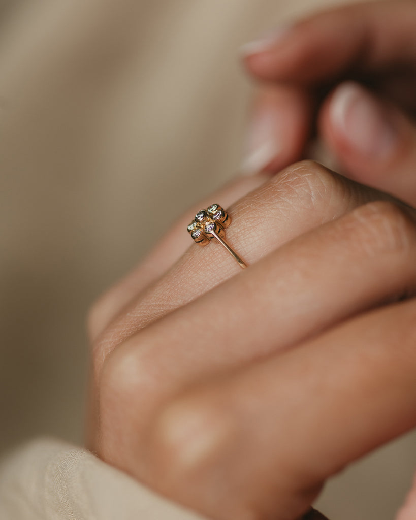 Josephine Vintage 18ct Gold Diamond Daisy Cluster Ring
