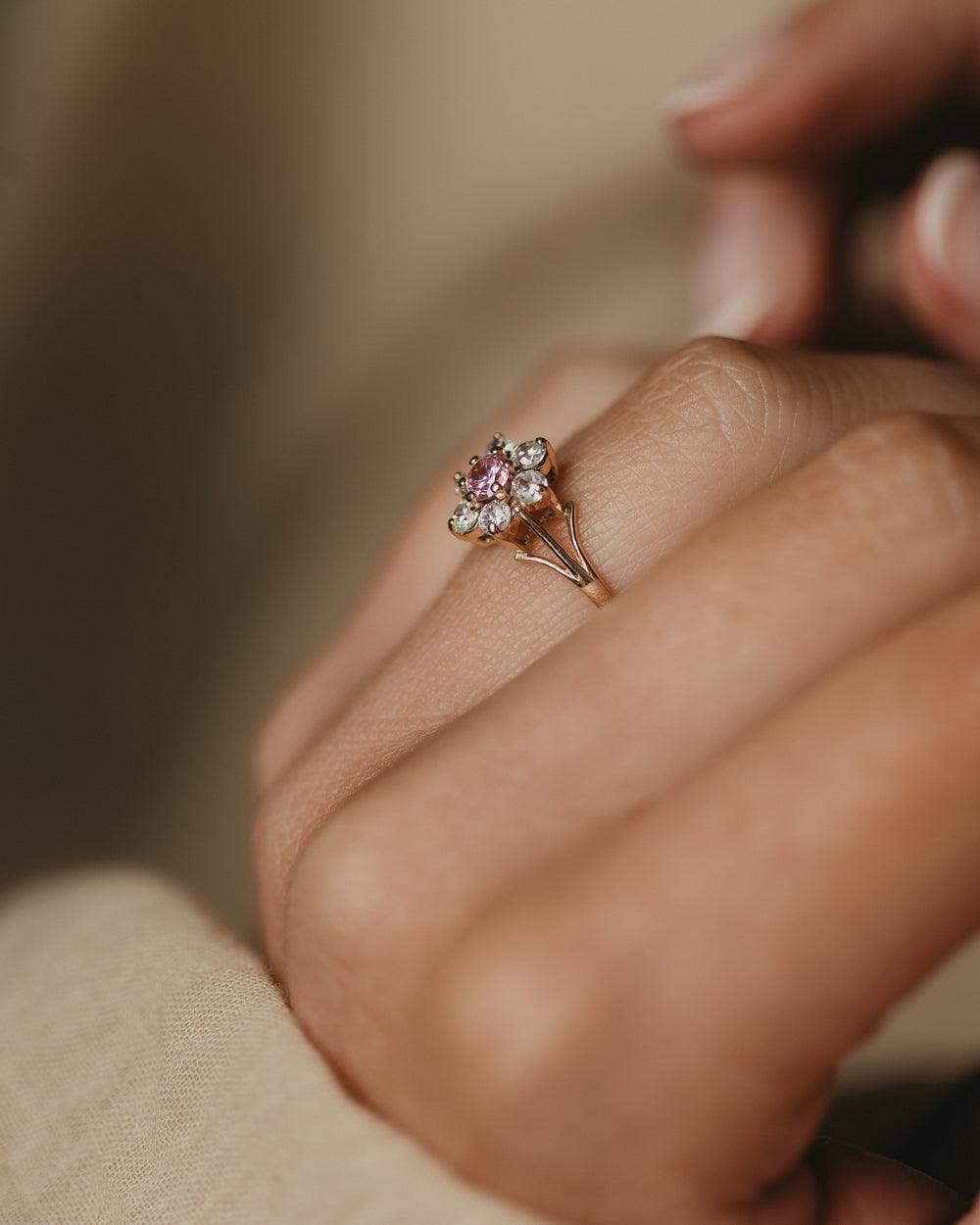 Maggie Vintage 9ct Gold CZ Flowerhead Cluster Ring