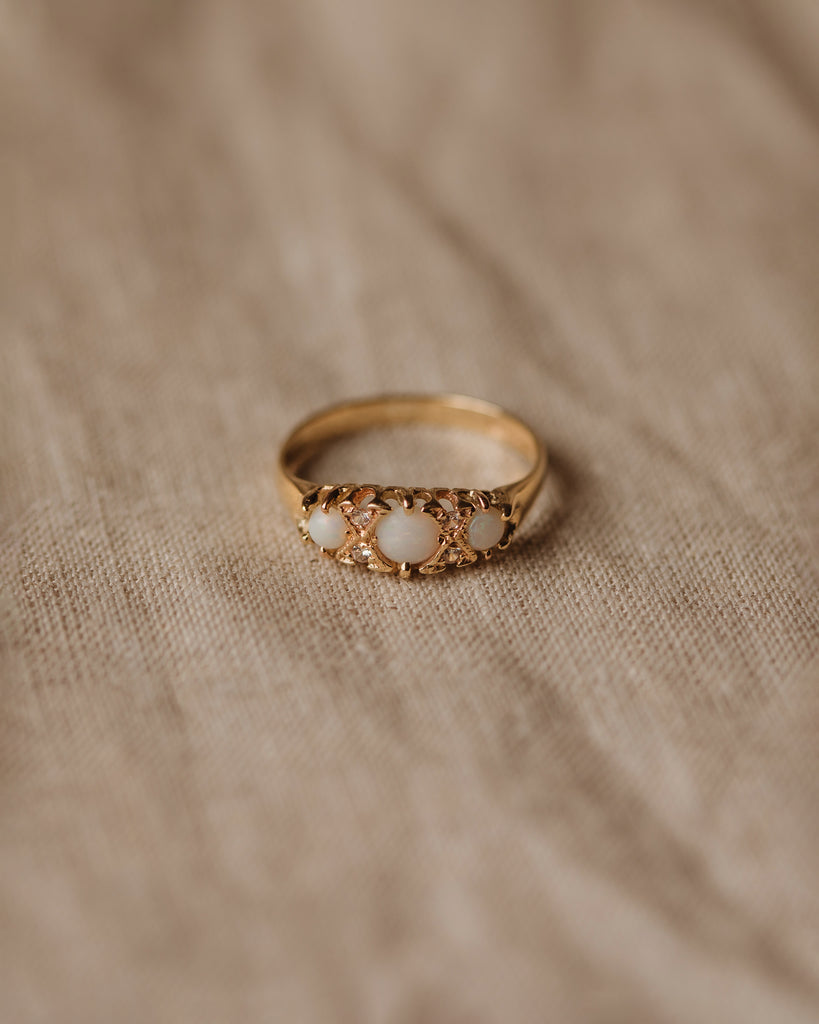 Phoebe 1985 9ct Gold Opal Trilogy Ring