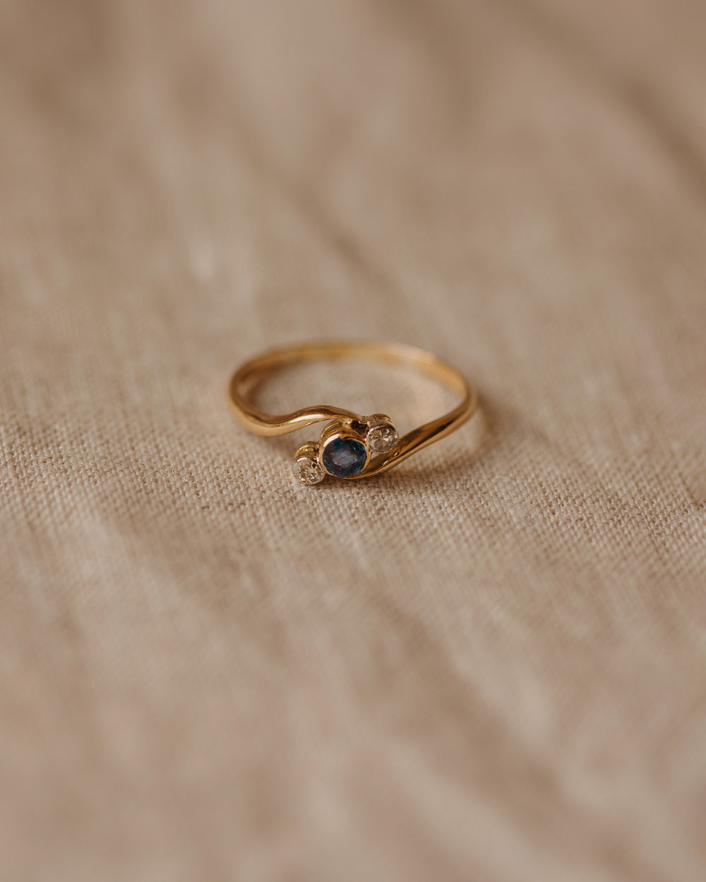 Mable Antique 18ct Gold Sapphire & Diamond Crossover Ring