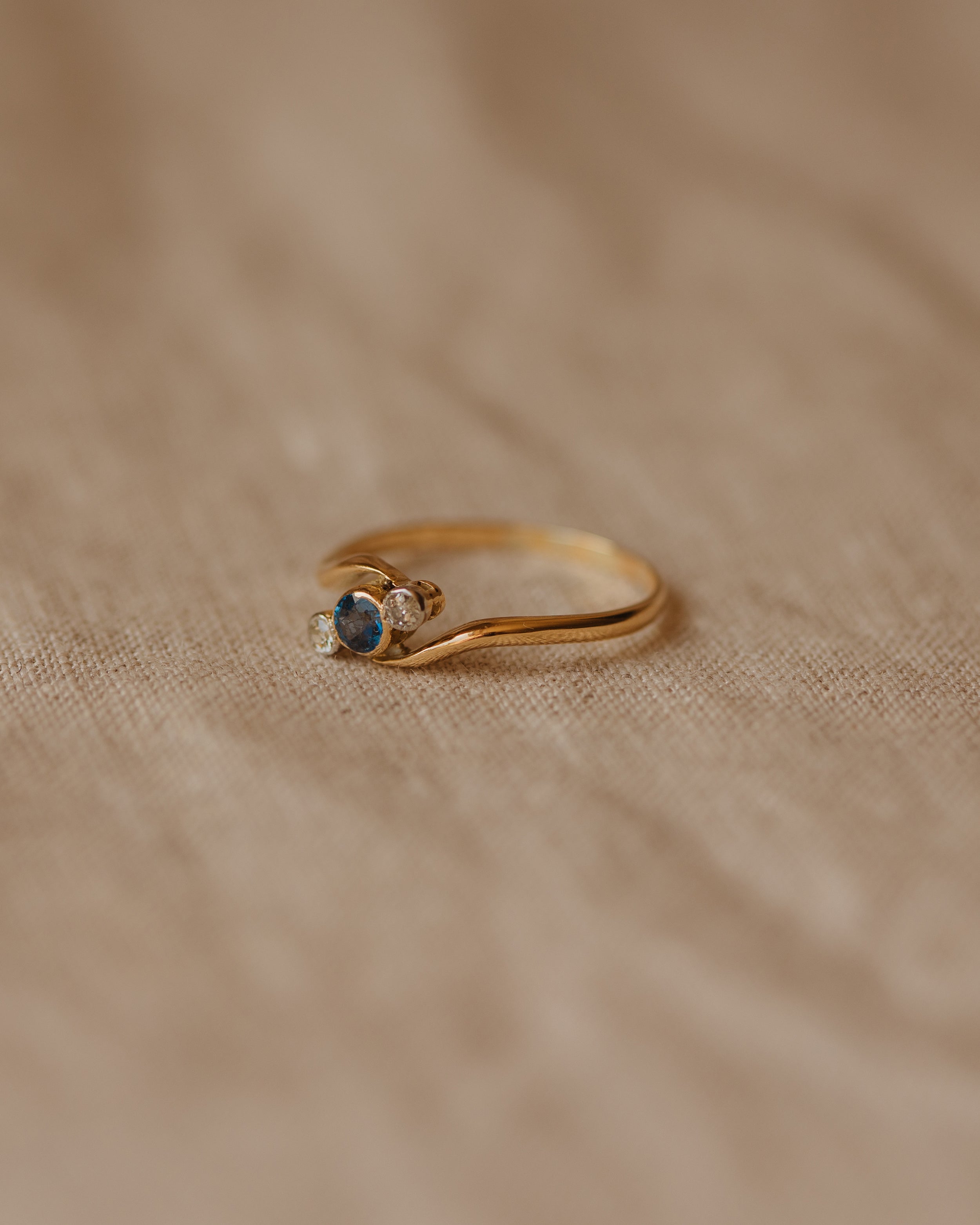 Mable Antique 18ct Gold Sapphire & Diamond Crossover Ring