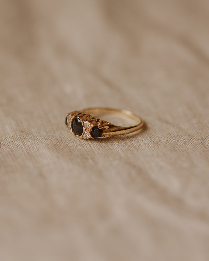 Matilda 1989 9ct Gold Sapphire Trilogy Ring