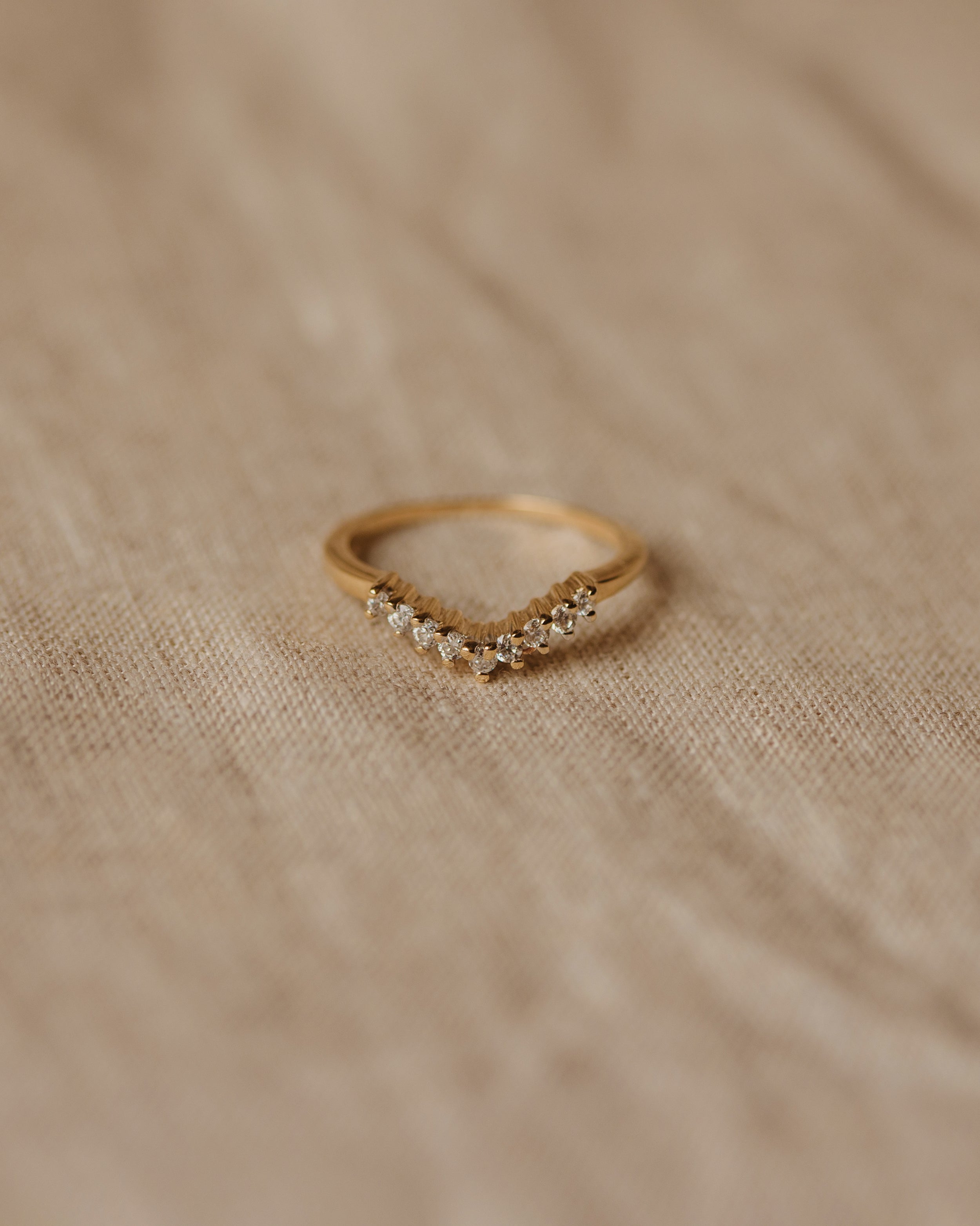 Penelope Vintage 9ct Gold CZ Wishbone Ring