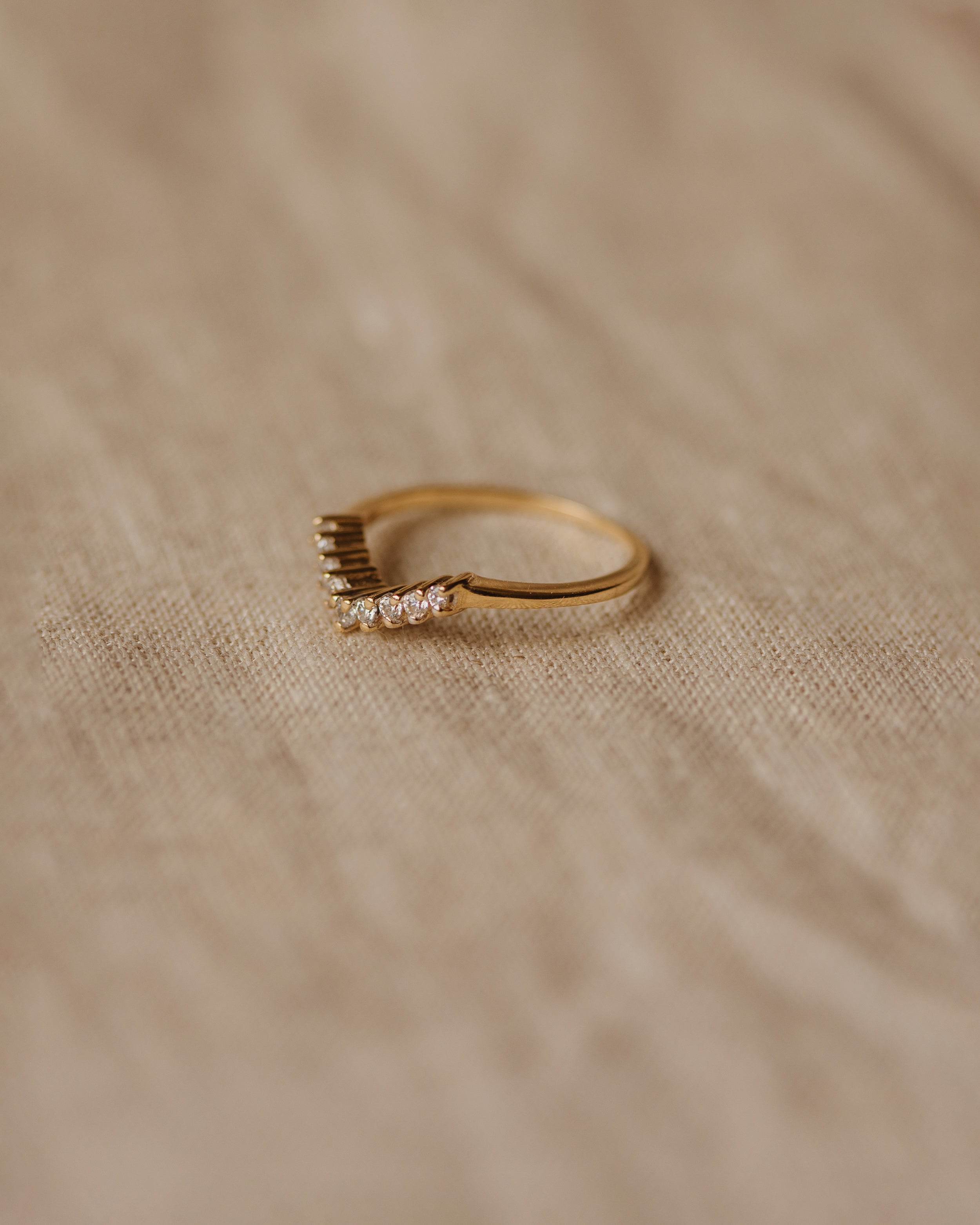 Penelope Vintage 9ct Gold CZ Wishbone Ring