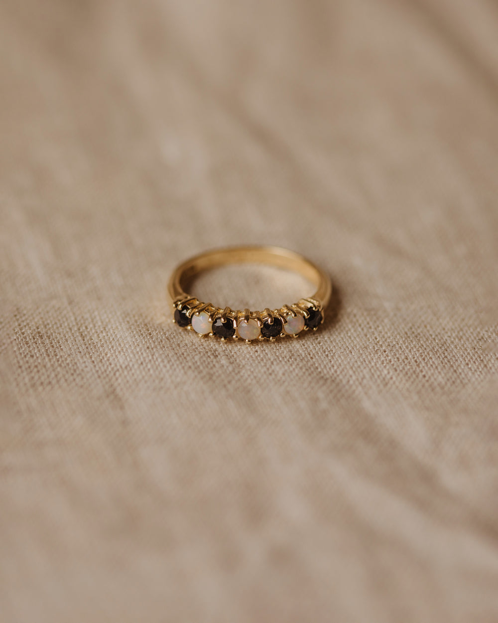 Diana Vintage 9ct Gold Sapphire & Opal Ring