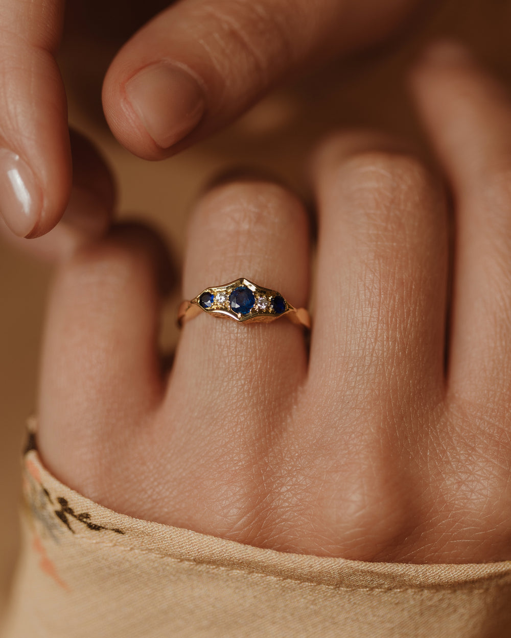 Harriette 1982 Vintage 18ct Gold Sapphire & Diamond Ring