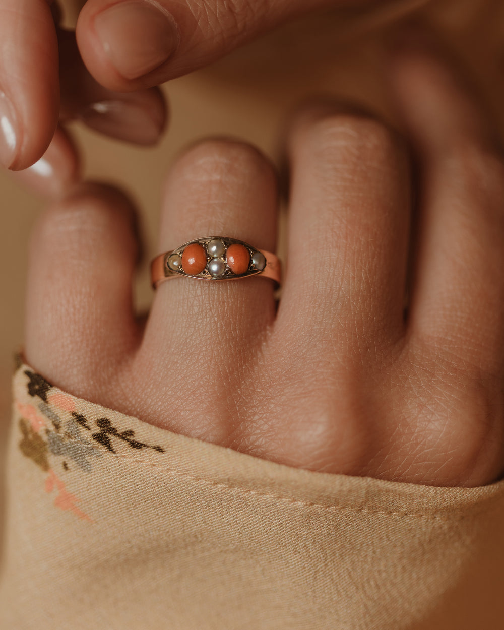 Blanch Antique Victorian 9ct Gold Coral & Pearl Ring