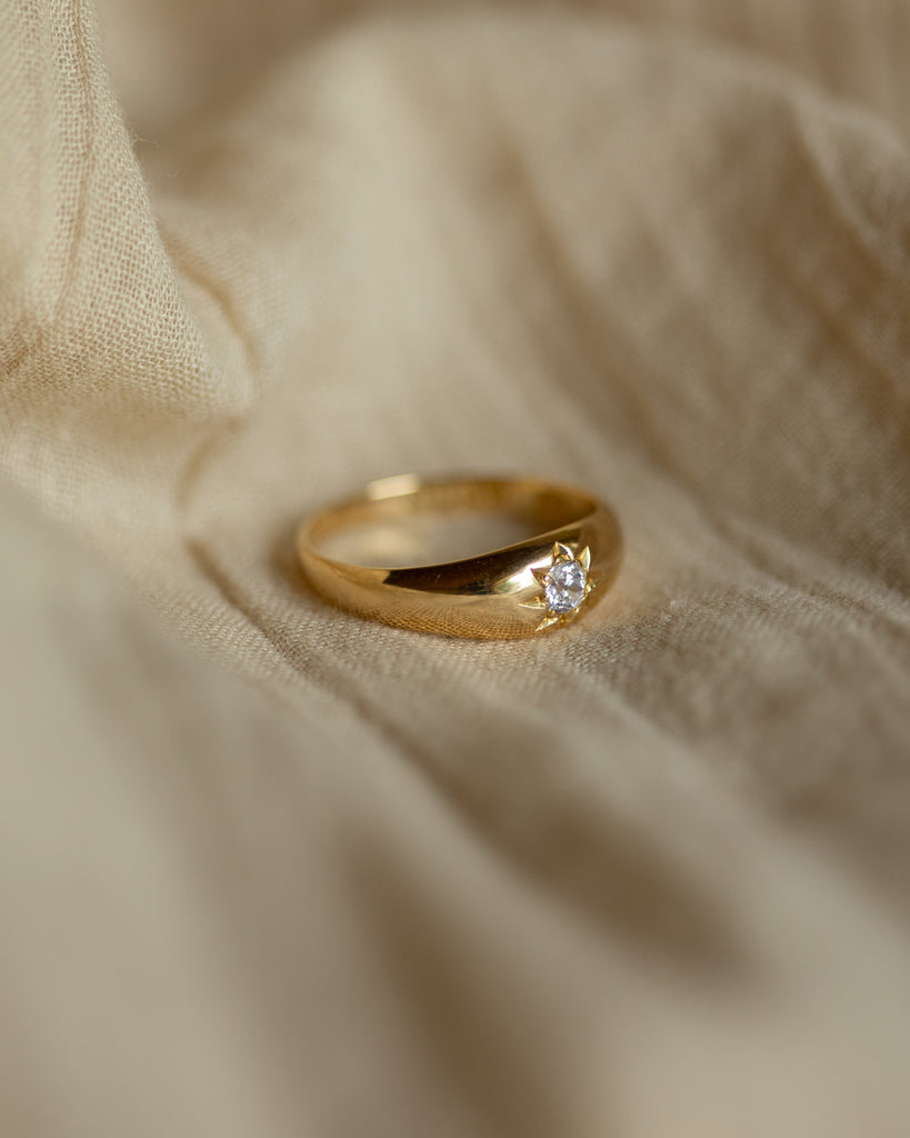 Ernestine 1902 Antique 18ct Gold Star Set Diamond Ring