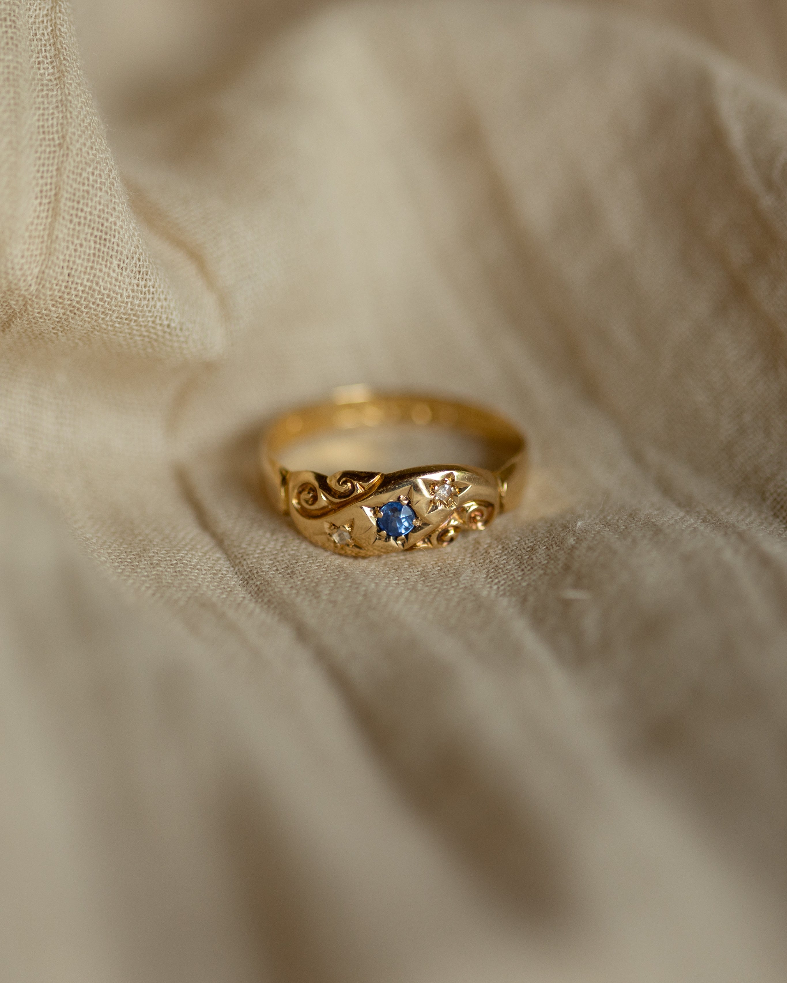 Chessie 1909 Antique 18ct Gold Sapphire & Diamond Trilogy Ring