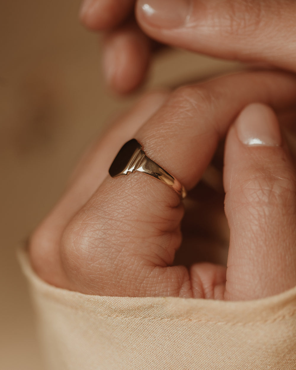 Dorothy Vintage 9ct Gold Signet Ring