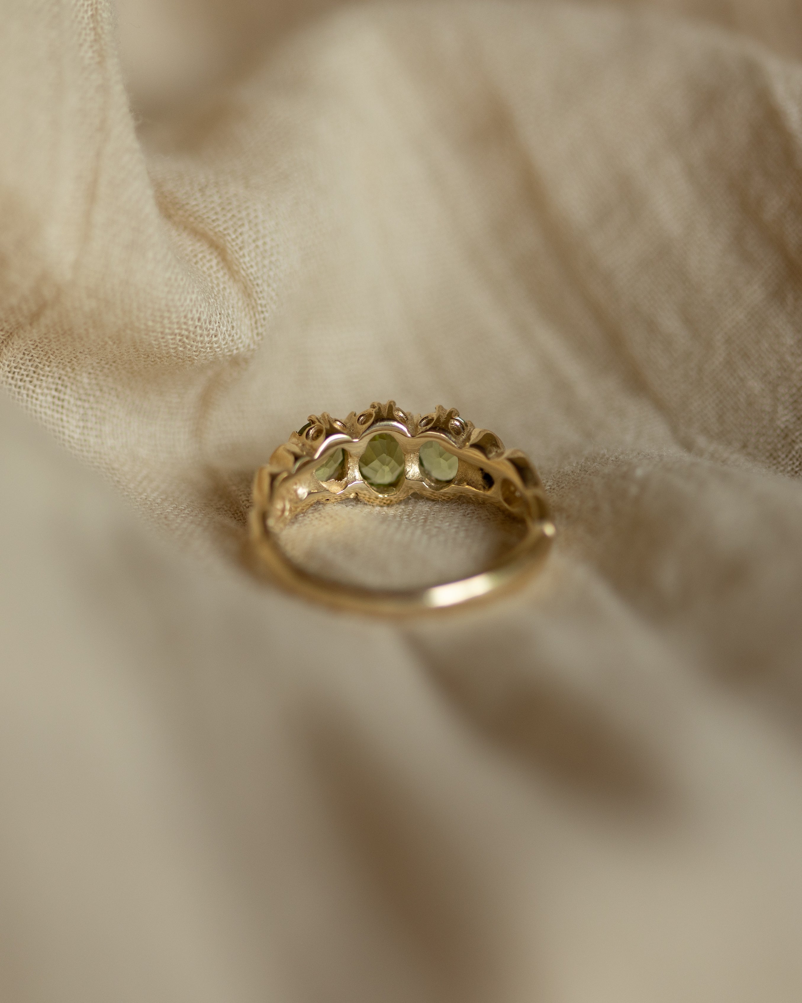 Phyllis Vintage 9ct Gold Peridot Trilogy Ring