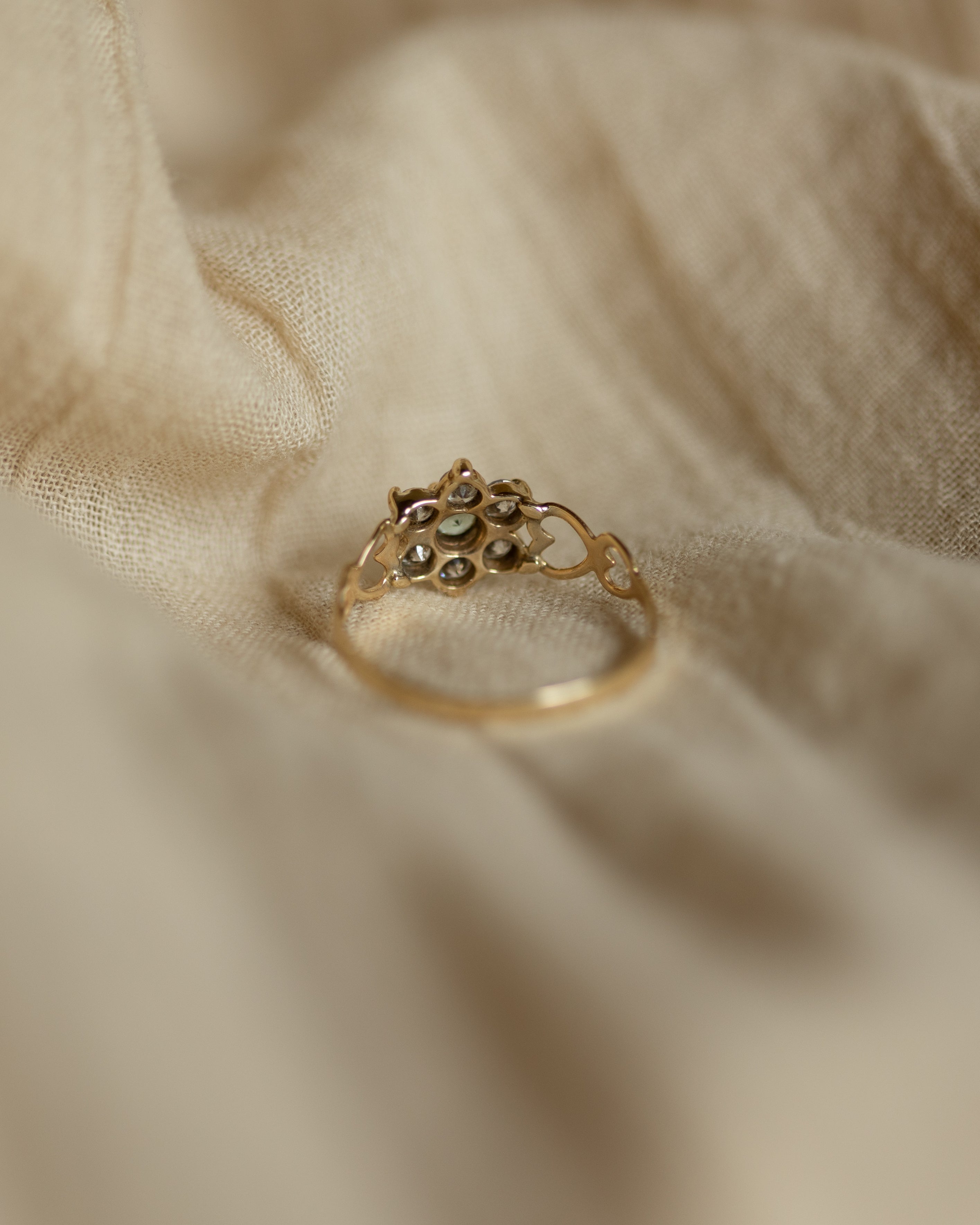 Belle Vintage 9ct Gold Topaz & CZ Flowerhead Cluster Ring