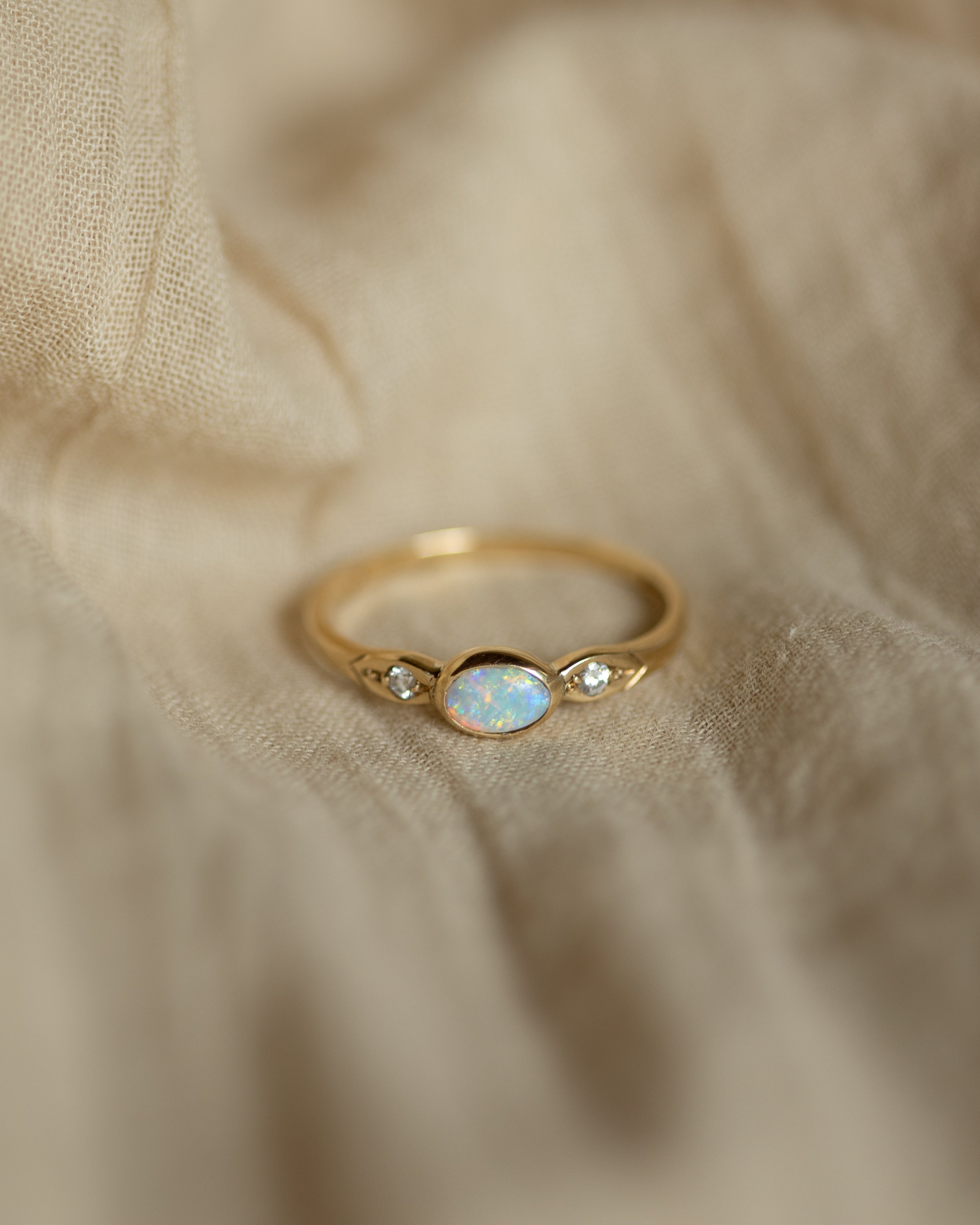 Iva 1985 Vintage 9ct Gold Opal & Diamond Trilogy Ring