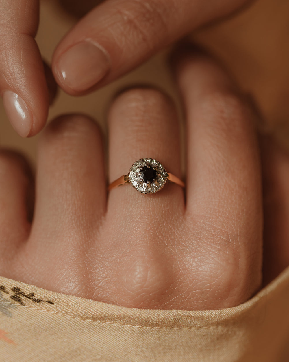 Mary Vintage 18ct Gold Sapphire & Diamond Cluster Ring