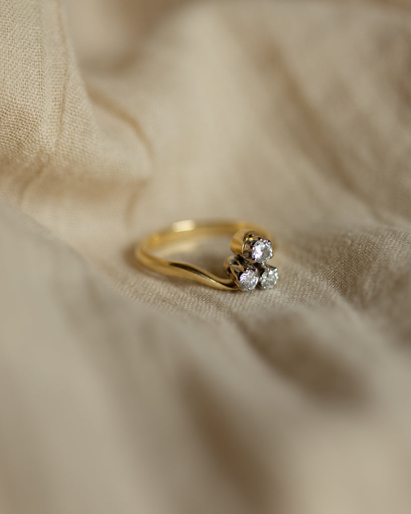 Saoirse 1984 Vintage 18ct Gold Diamond Clover Trilogy Ring
