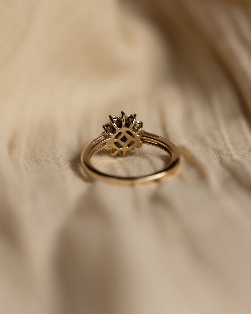 Minerva Vintage 9ct Gold Sapphire & Diamond Cluster Ring