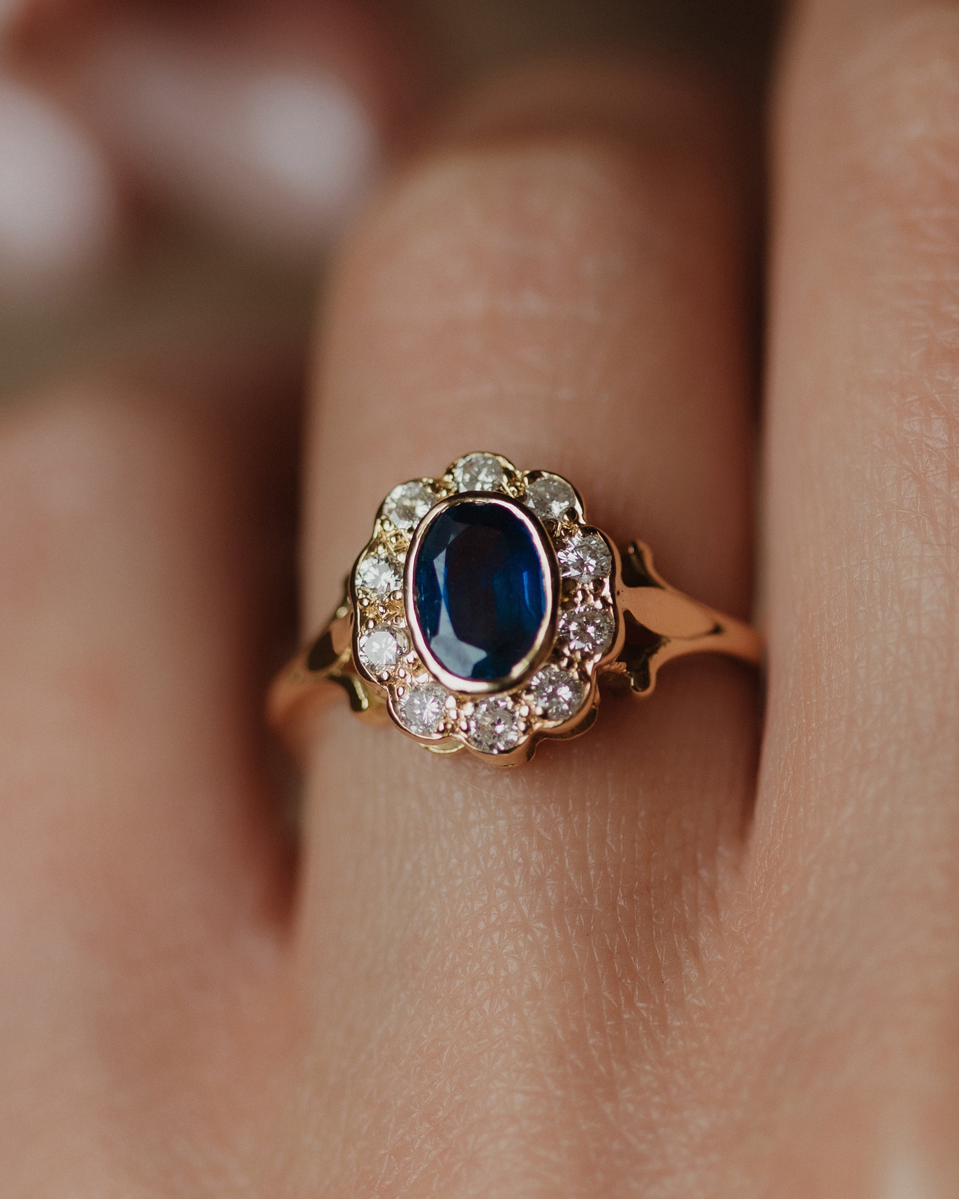 Virginie 1995 Vintage 18ct Gold Sapphire & Diamond Cluster Ring