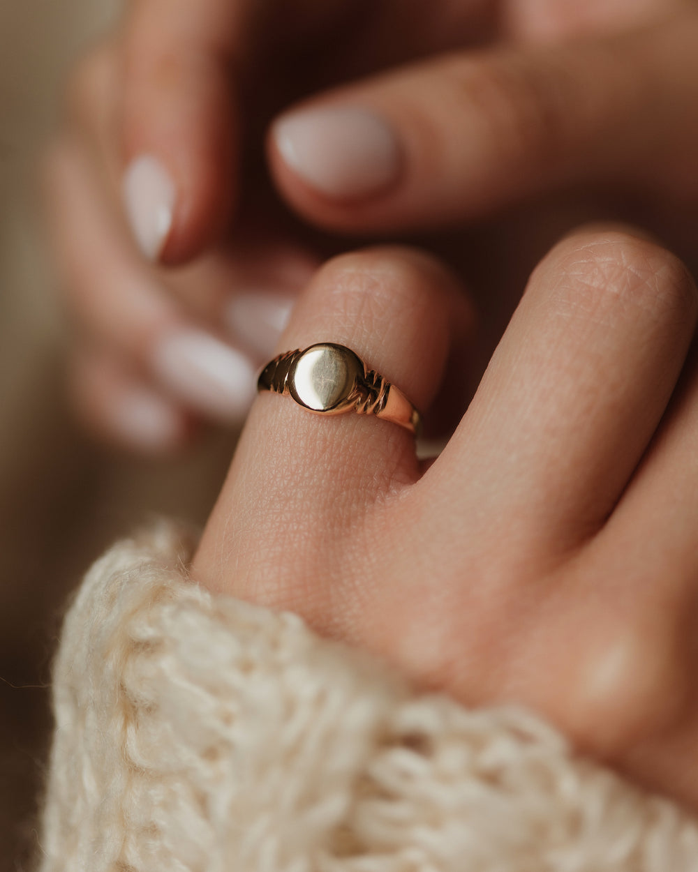 Rosalía 1922 Antique 9ct Gold Signet Ring