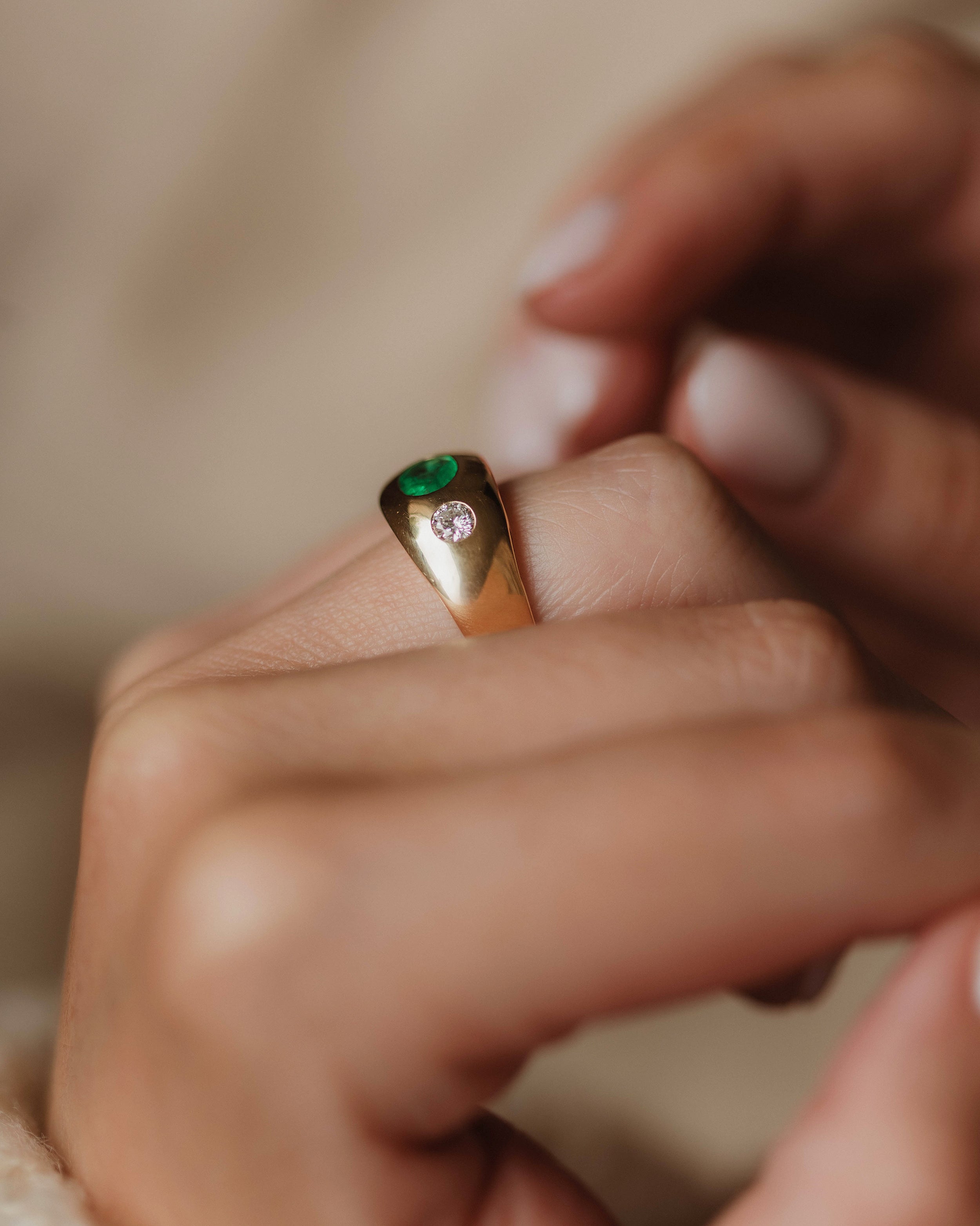 Grace Vintage 18ct Gold Emerald & Diamond Trilogy Rubover Ring