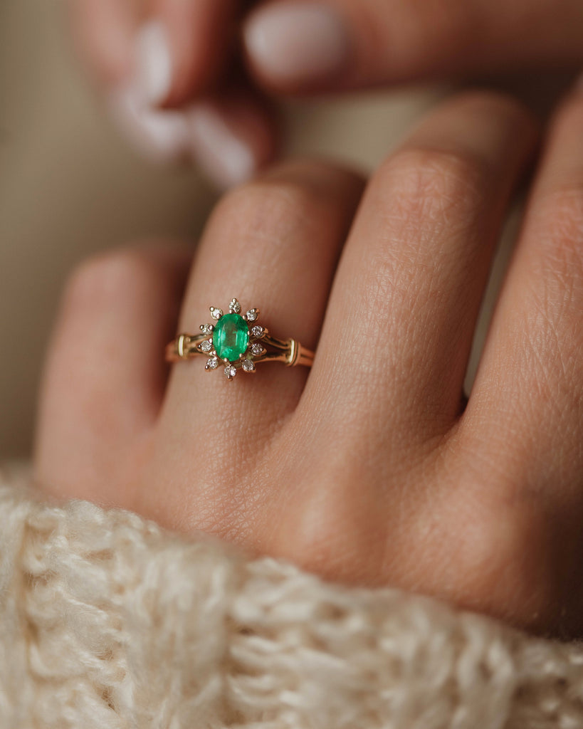 Joyce Vintage 9ct Gold Emerald & Diamond Cluster Ring