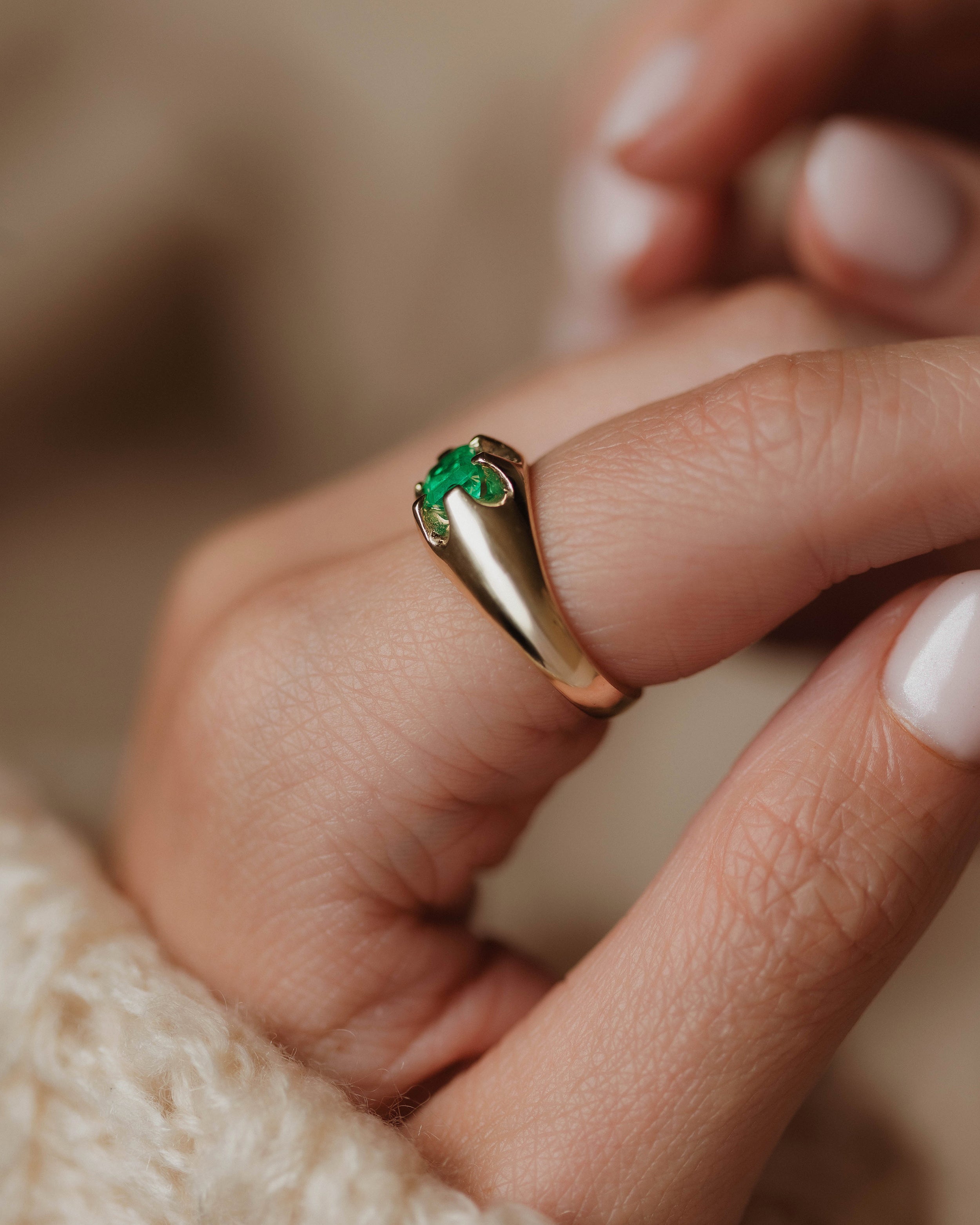 Jennet Vintage 14ct Gold Single Stone Emerald Ring