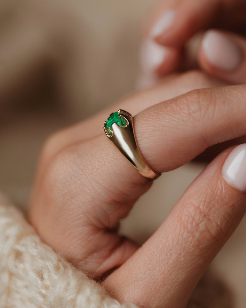 Jennet Vintage 14ct Gold Single Stone Emerald Ring