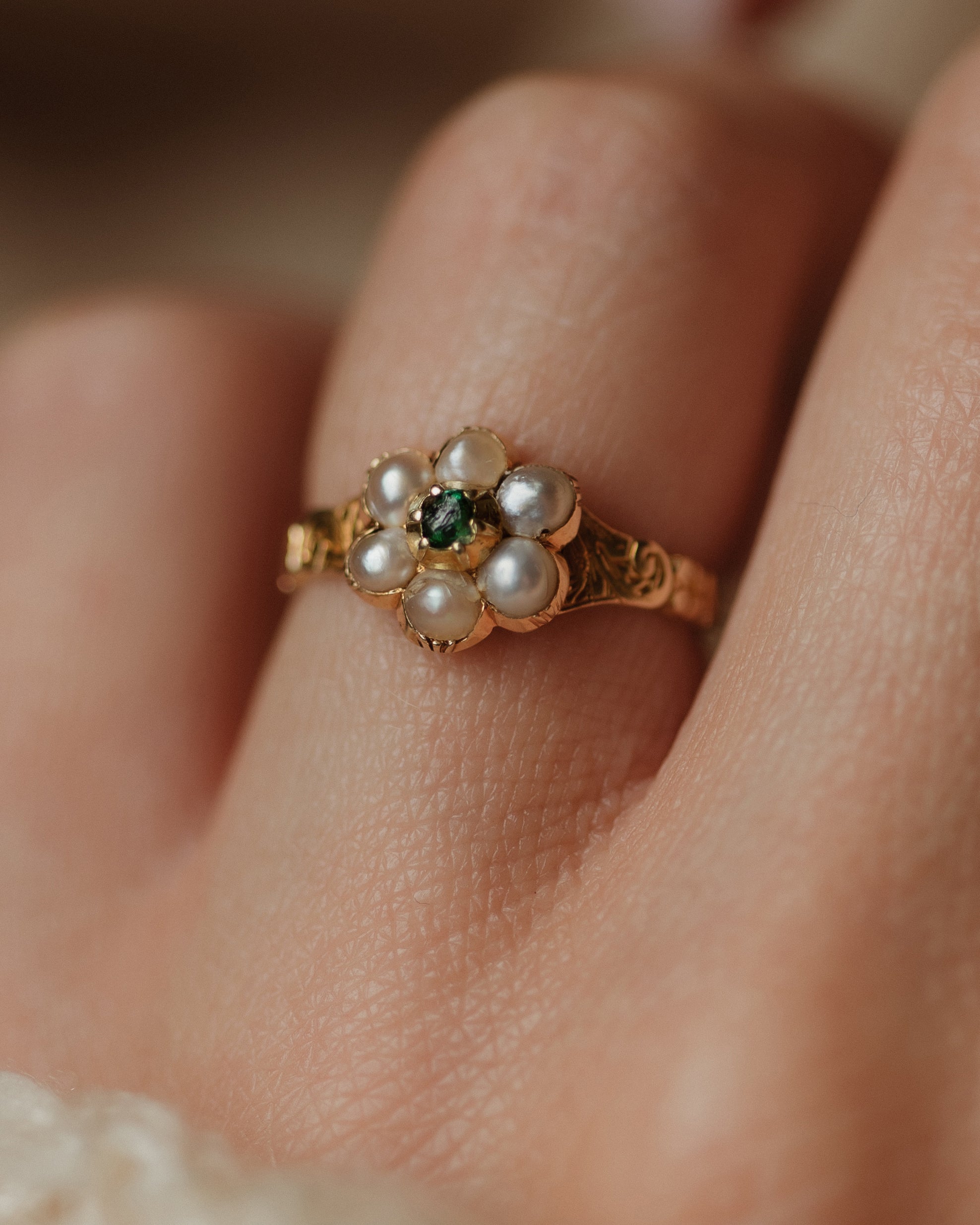 Melody Antique 15ct Gold Emerald & Pearl Daisy Cluster Ring