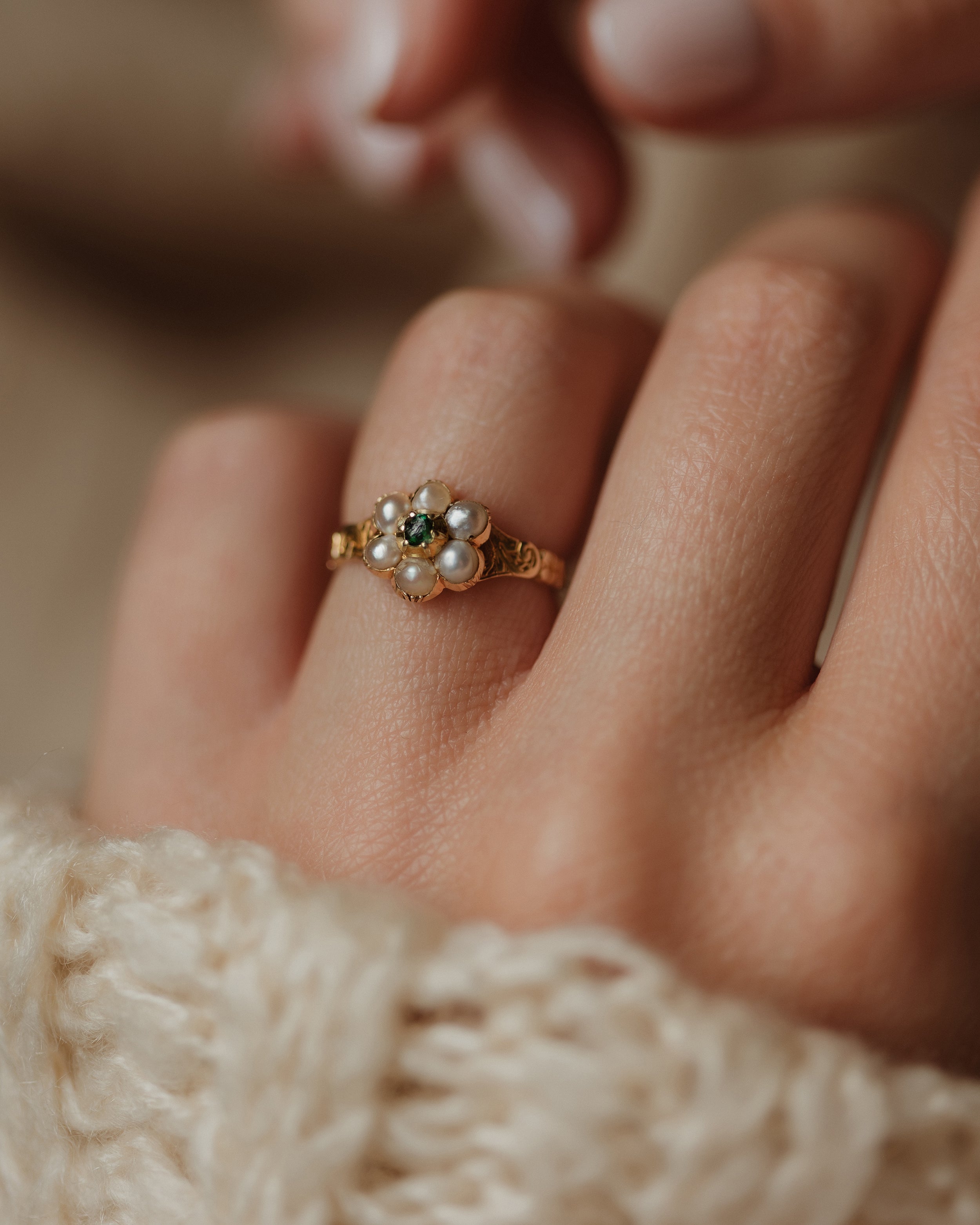Melody Antique 15ct Gold Emerald & Pearl Daisy Cluster Ring