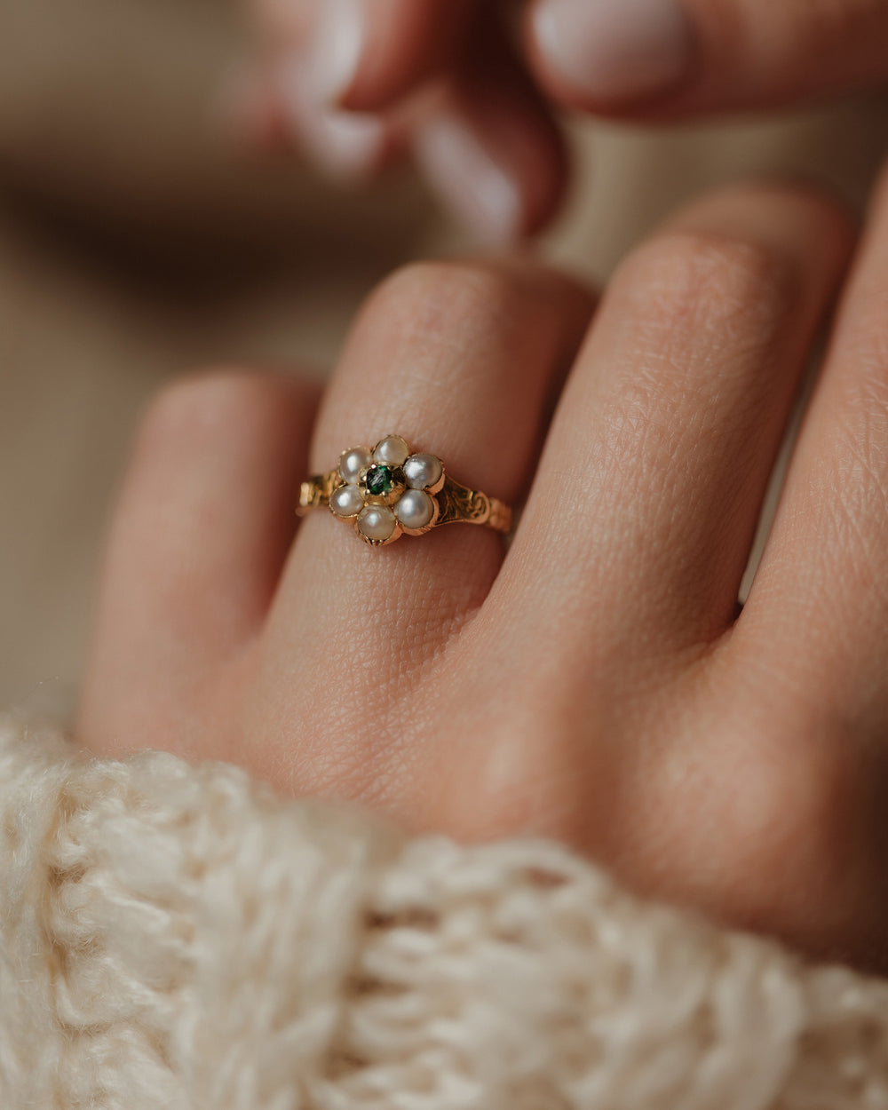 Melody Antique 15ct Gold Emerald & Pearl Daisy Cluster Ring