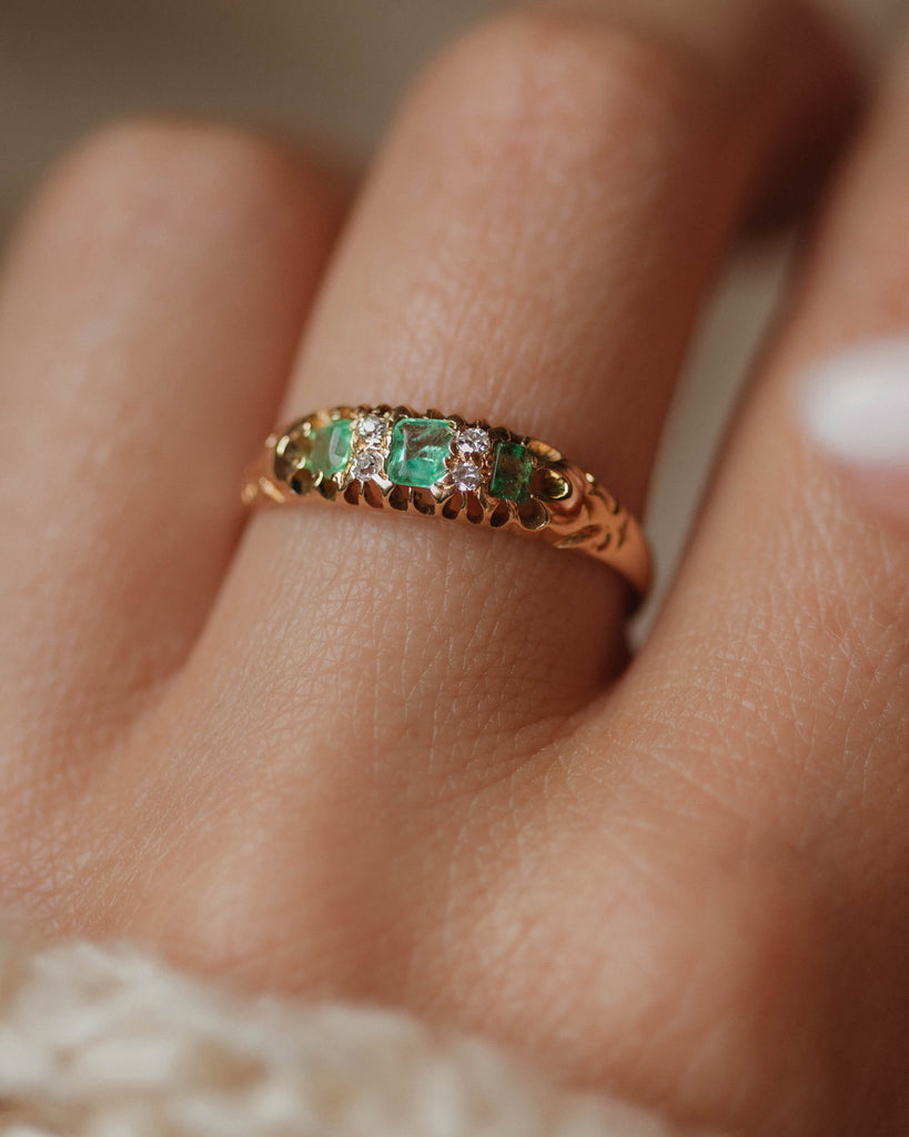 Verity Antique 18ct Gold Emerald & Diamond Seven Stone Ring